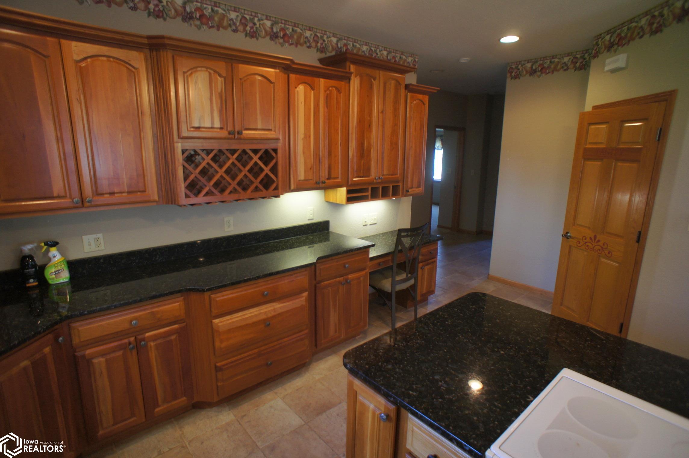 1004 Fair Meadow Drive, Webster City, Iowa image 9