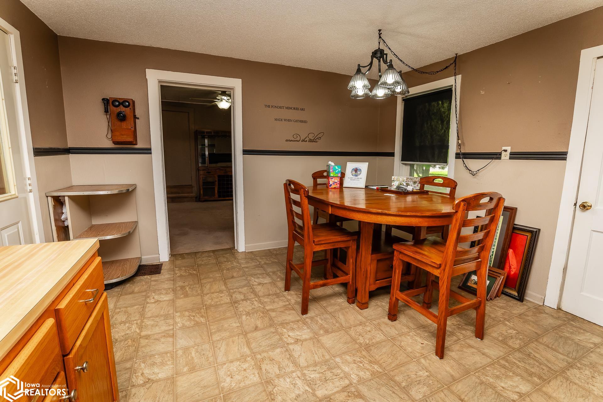 3633 Highway T47, Montour, Iowa image 12