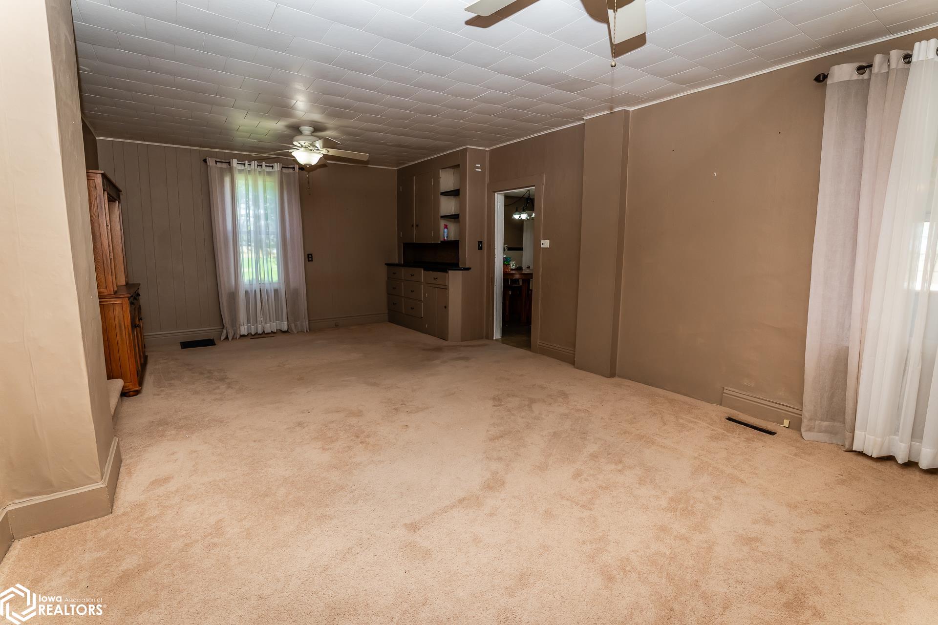 3633 Highway T47, Montour, Iowa image 13