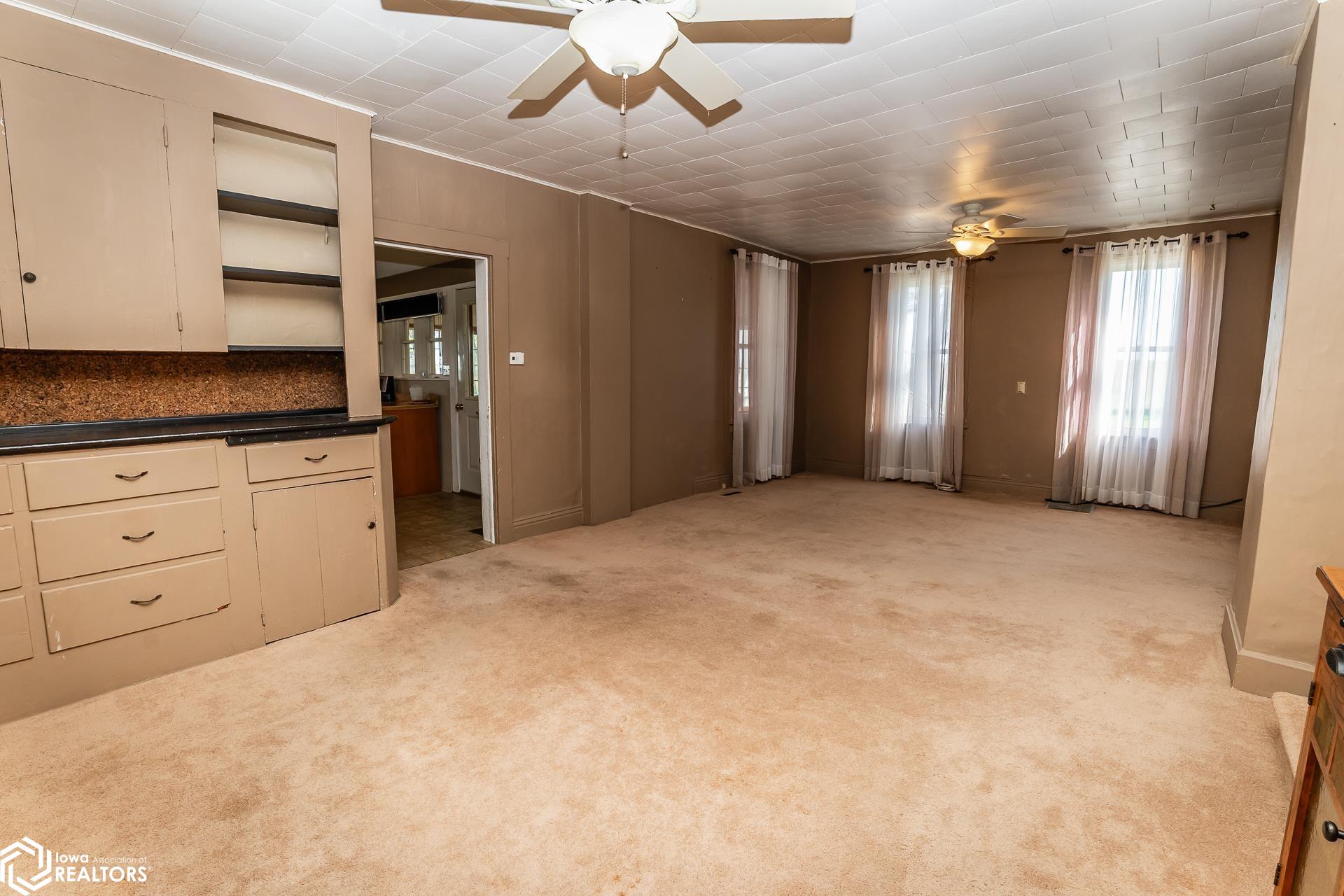 3633 Highway T47, Montour, Iowa image 24