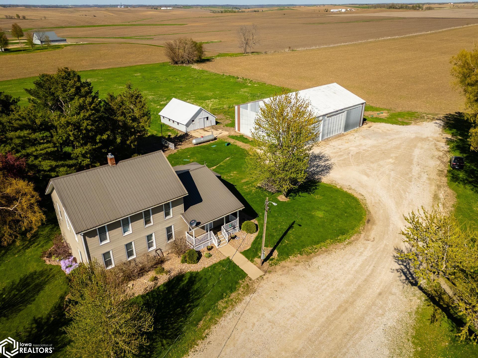 3633 Highway T47, Montour, Iowa image 4