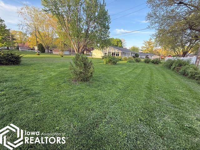 602 S Walnut Street, Mount Pleasant, Iowa image 38