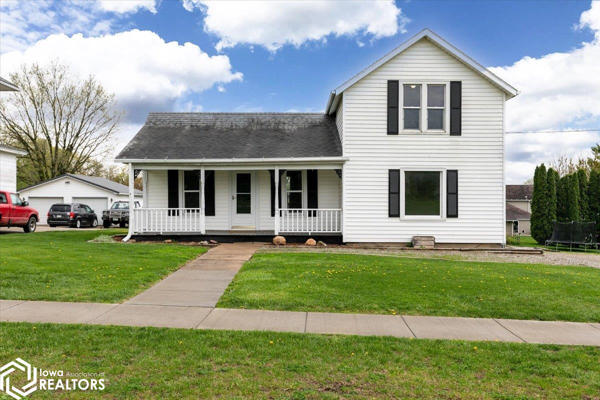 215 W Des Moines Street, Brooklyn, Iowa image 1