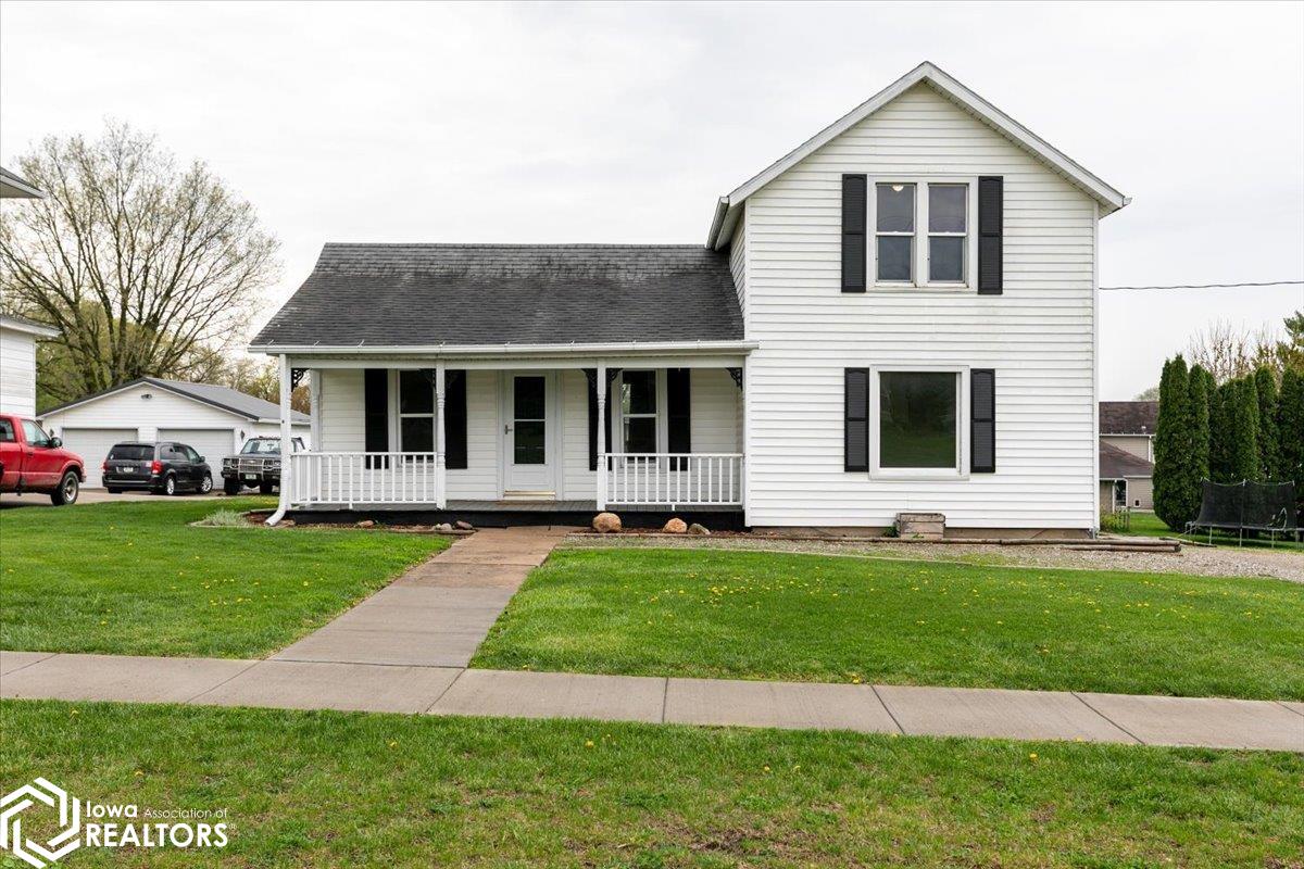 215 W Des Moines Street, Brooklyn, Iowa image 3