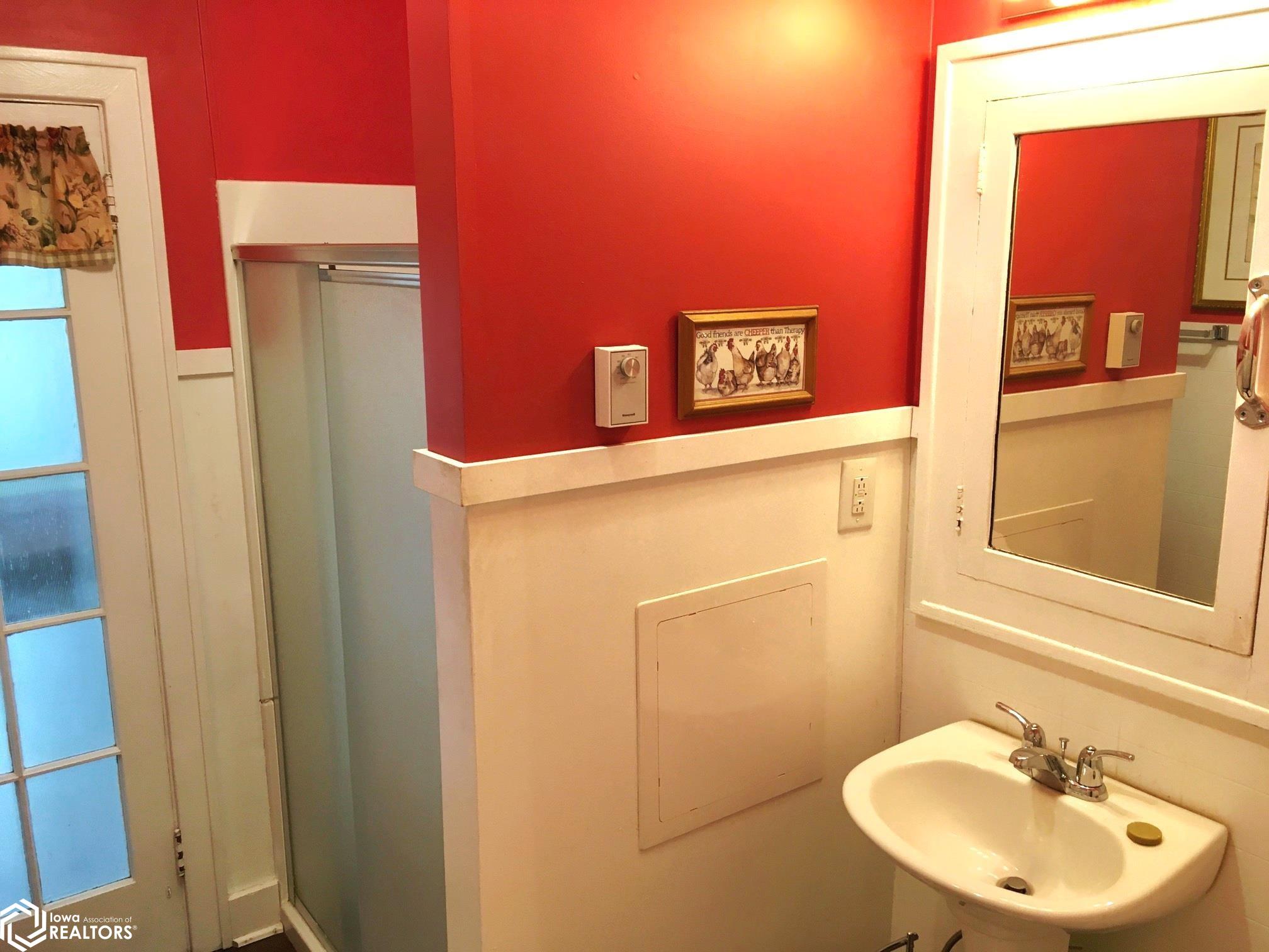 718 Avenue E, Fort Madison, Iowa image 35