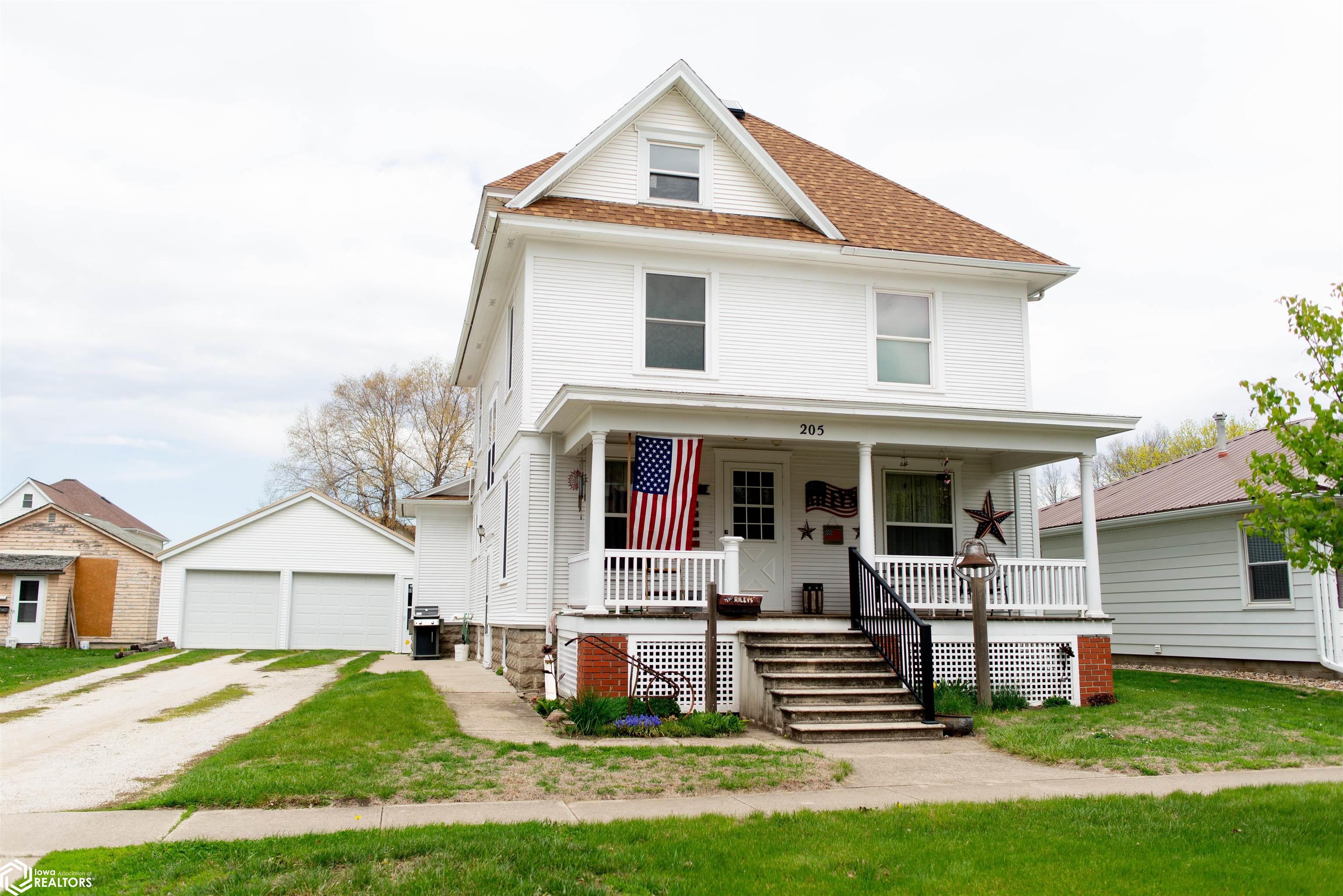 205 SE Jackson, Greenfield, Iowa image 1