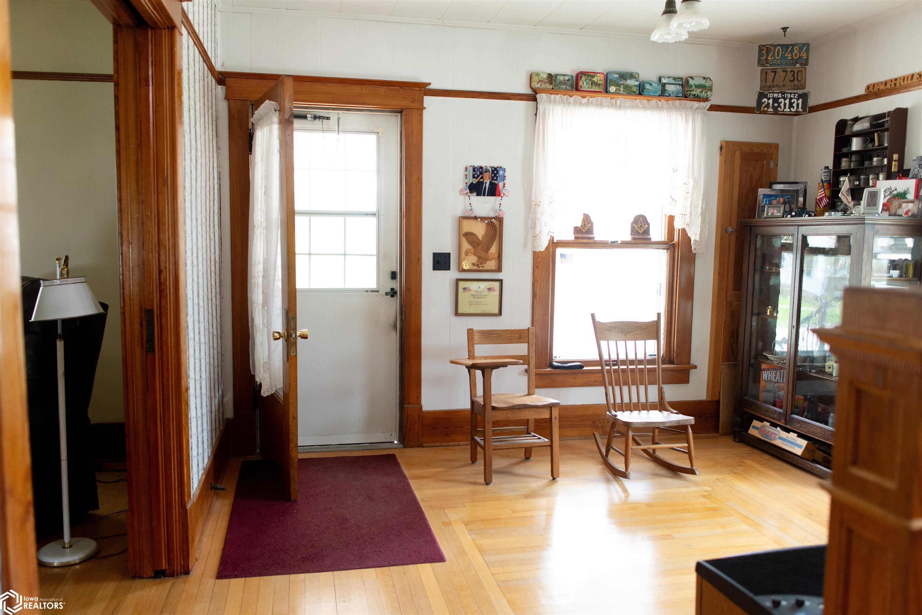 205 SE Jackson, Greenfield, Iowa image 9