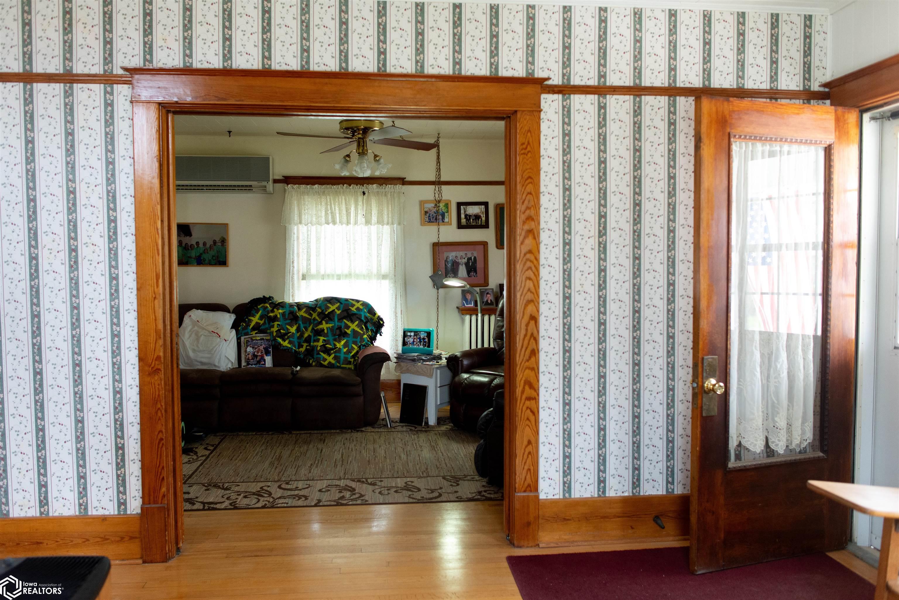 205 SE Jackson, Greenfield, Iowa image 10
