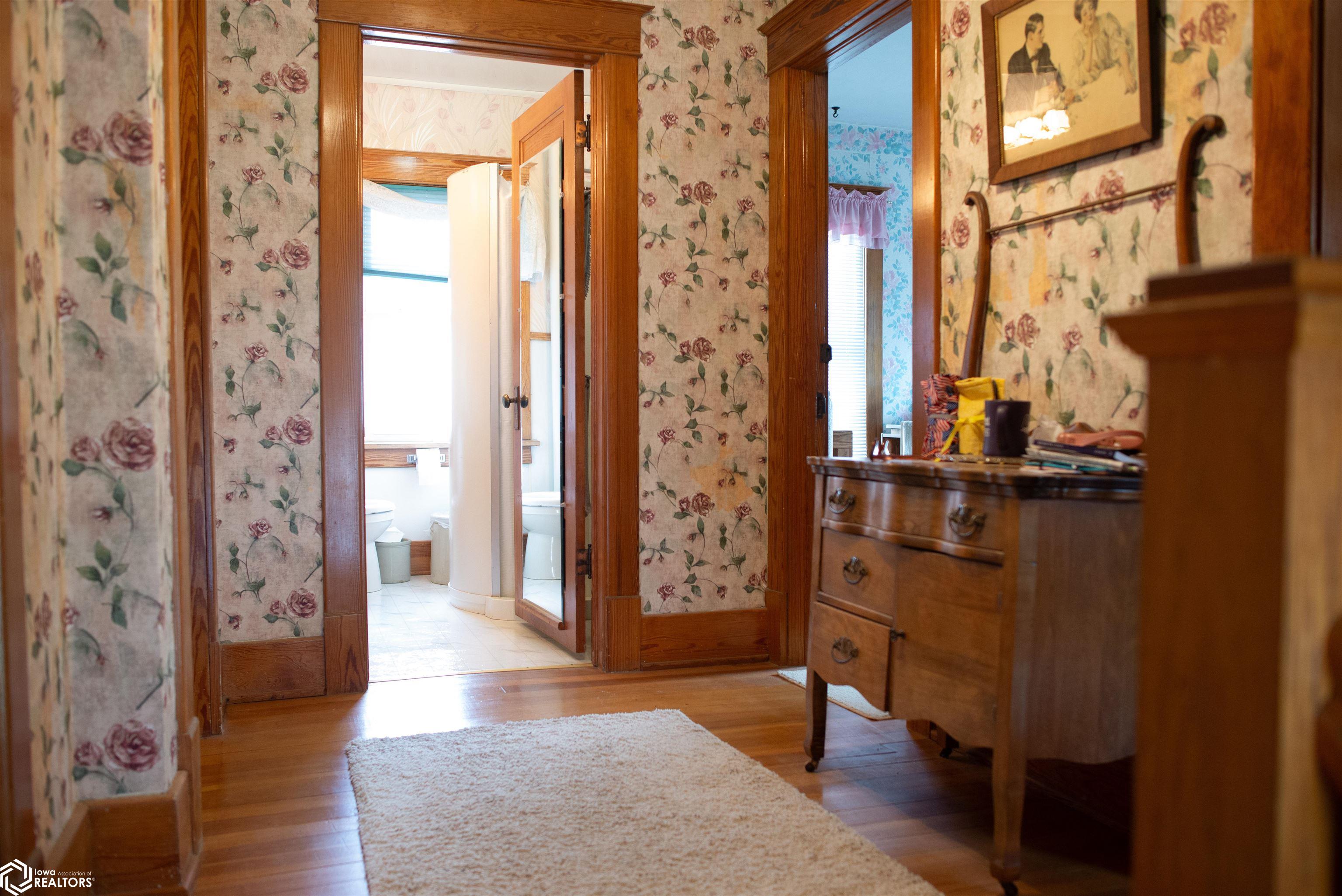 205 SE Jackson, Greenfield, Iowa image 17