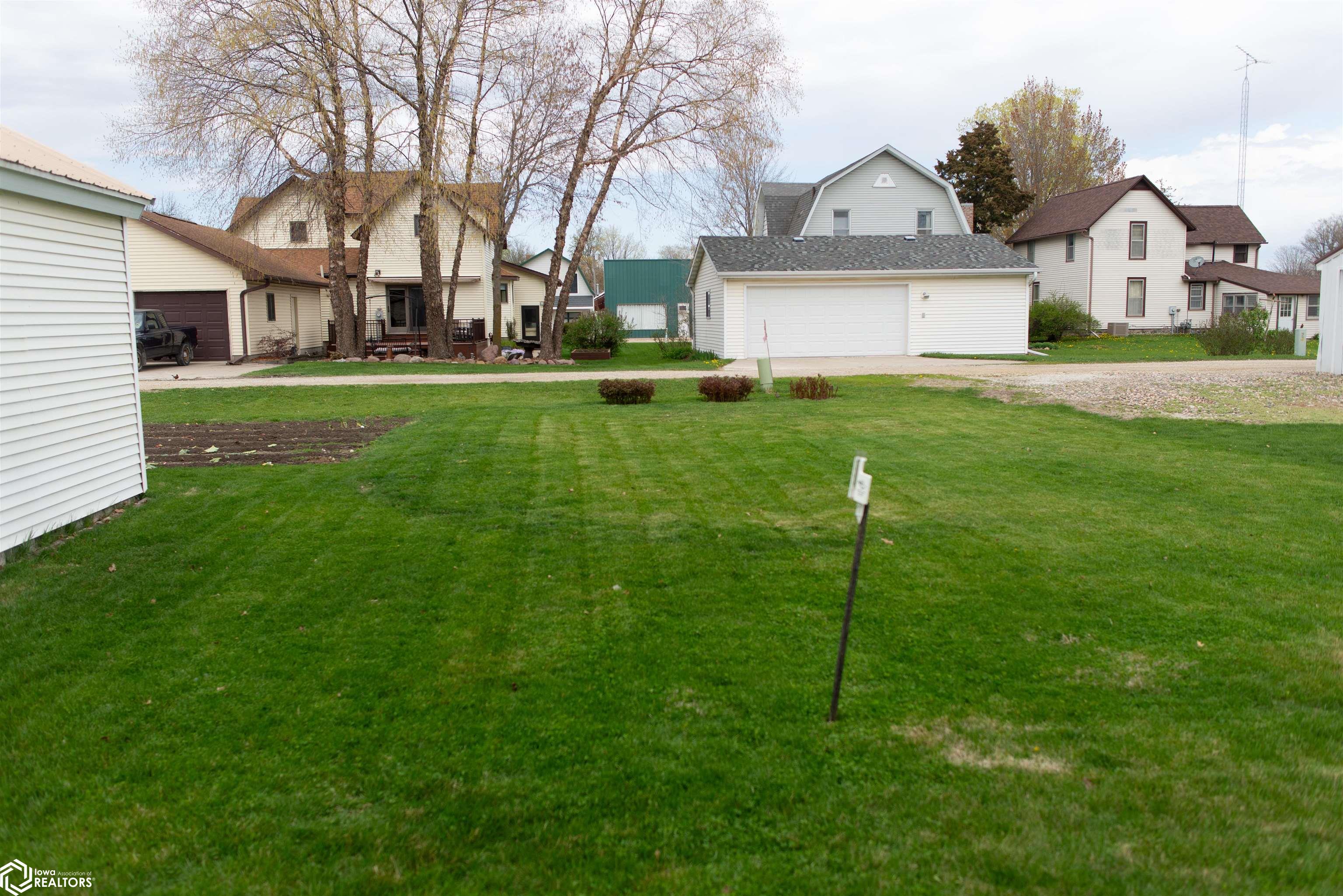 205 SE Jackson, Greenfield, Iowa image 5