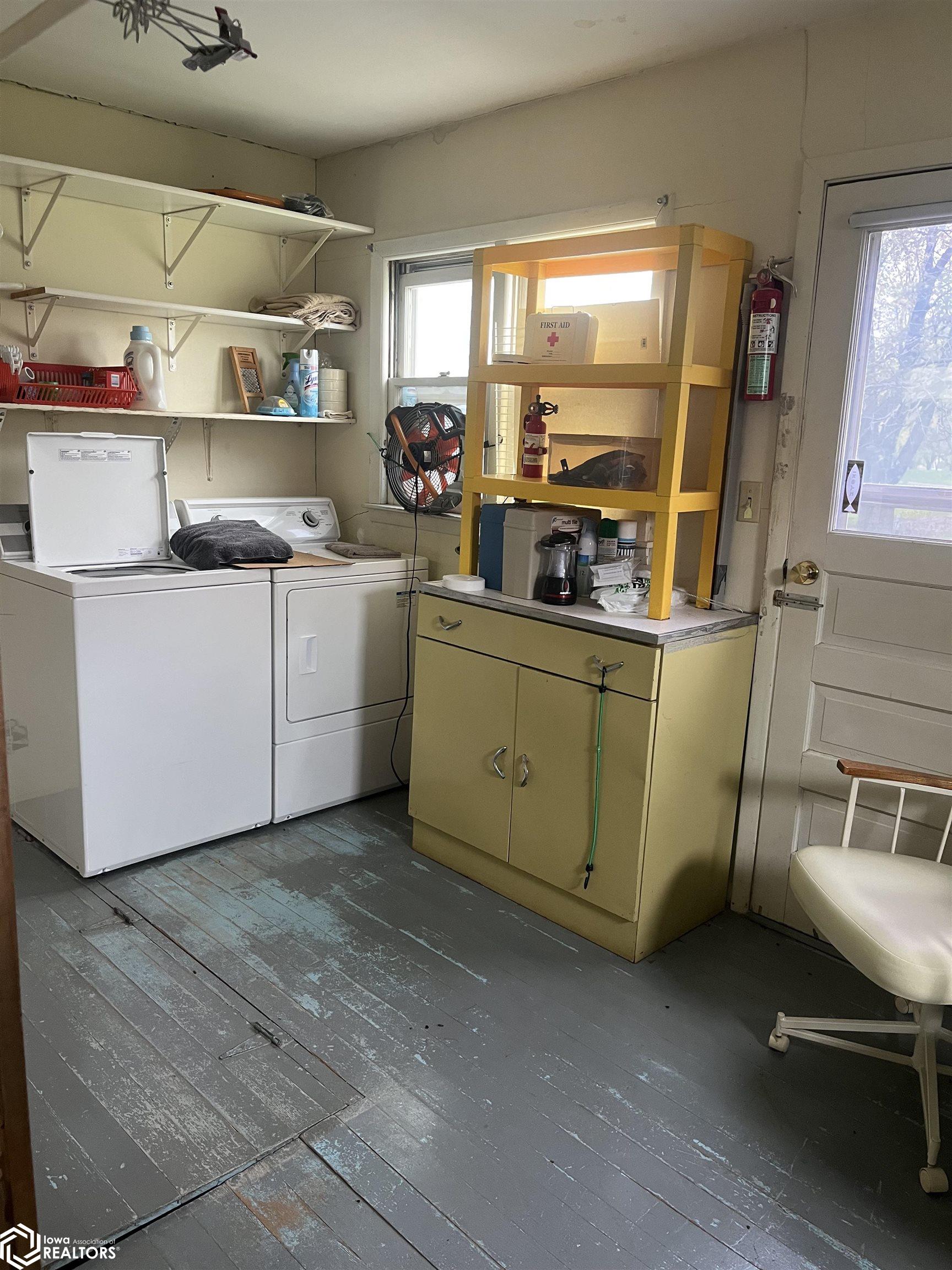 311 N Waugh, Hedrick, Iowa image 2