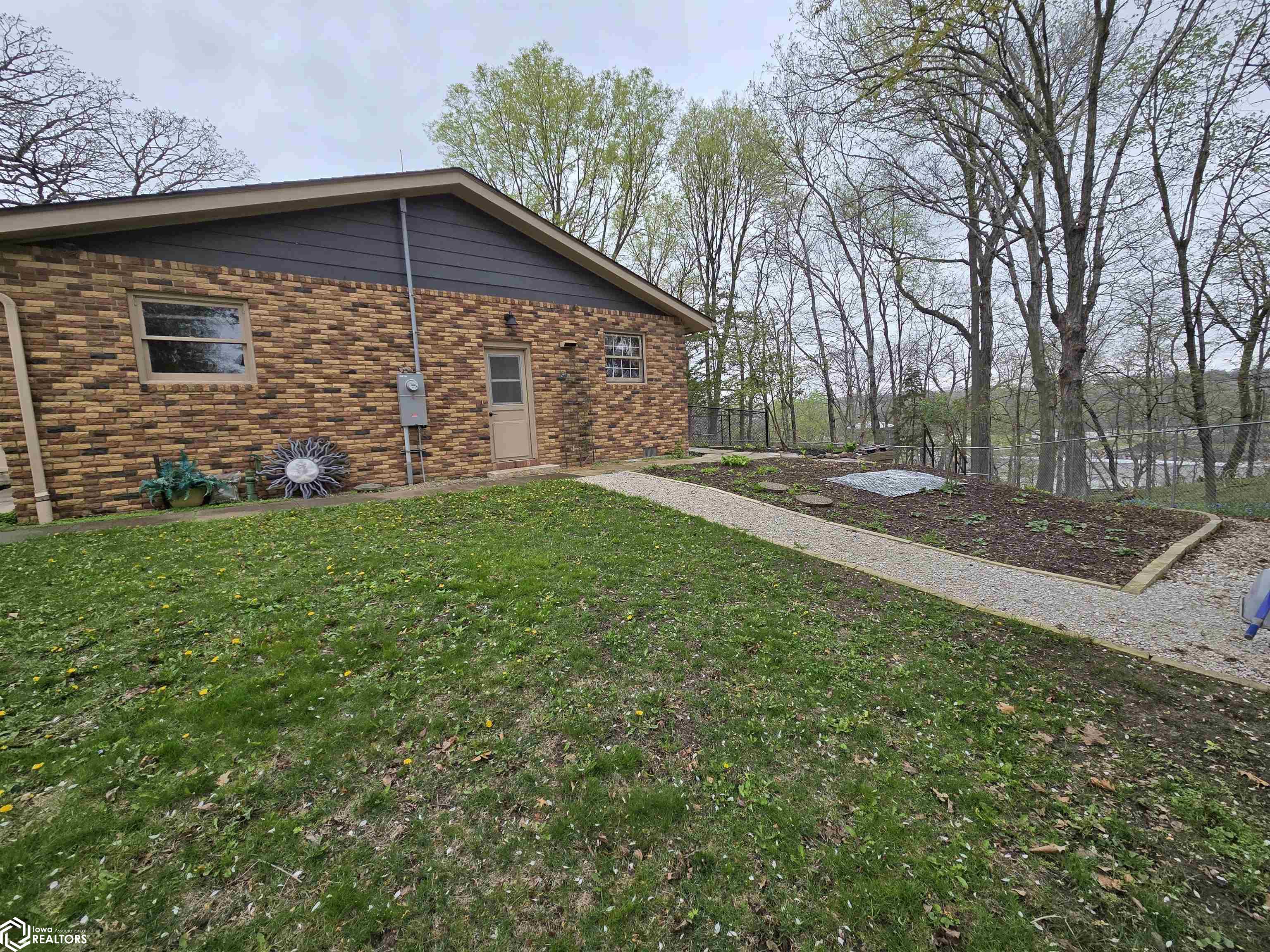 2020 Edgewood Drive, Webster City, Iowa image 22