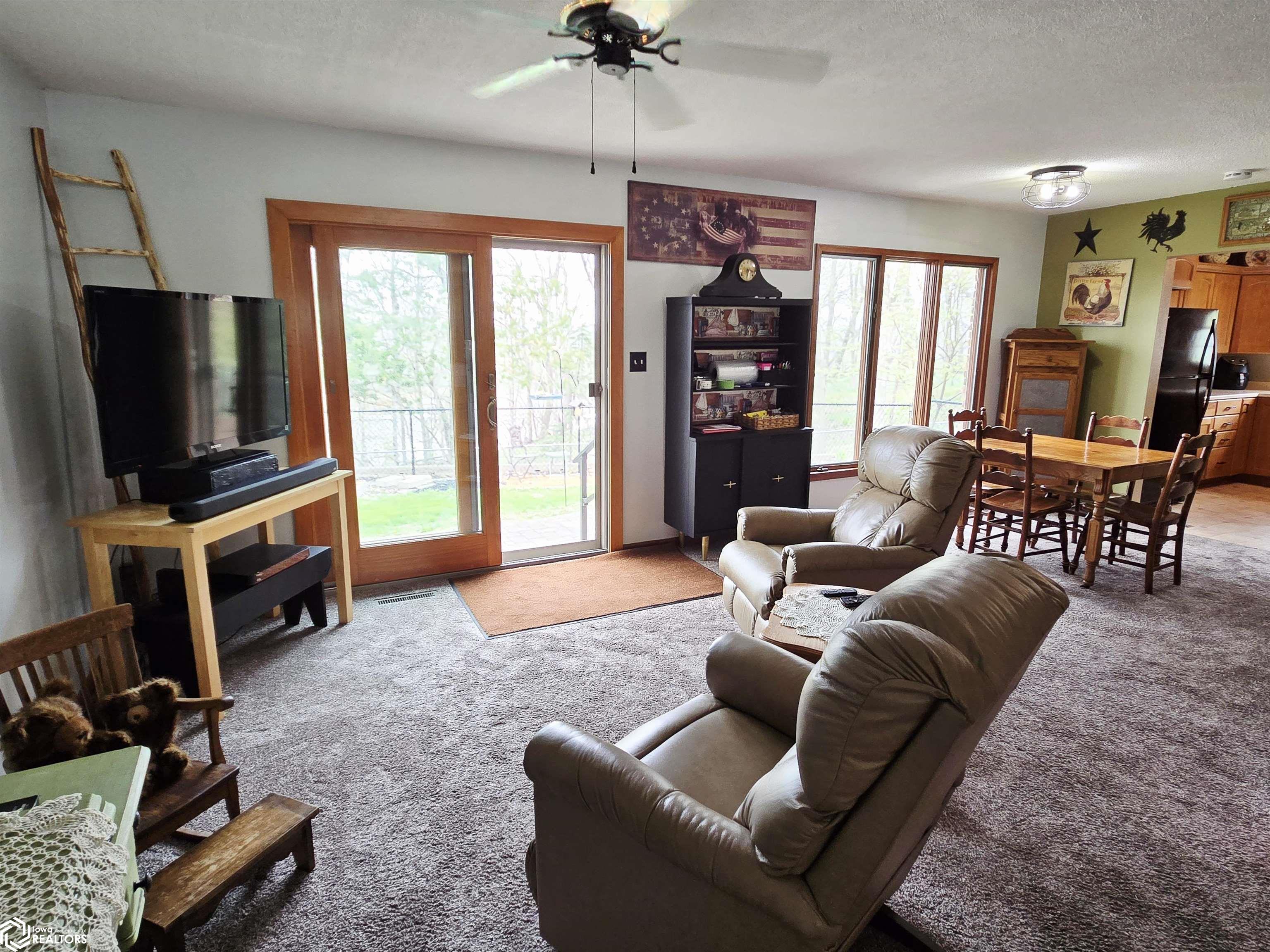 2020 Edgewood Drive, Webster City, Iowa image 6