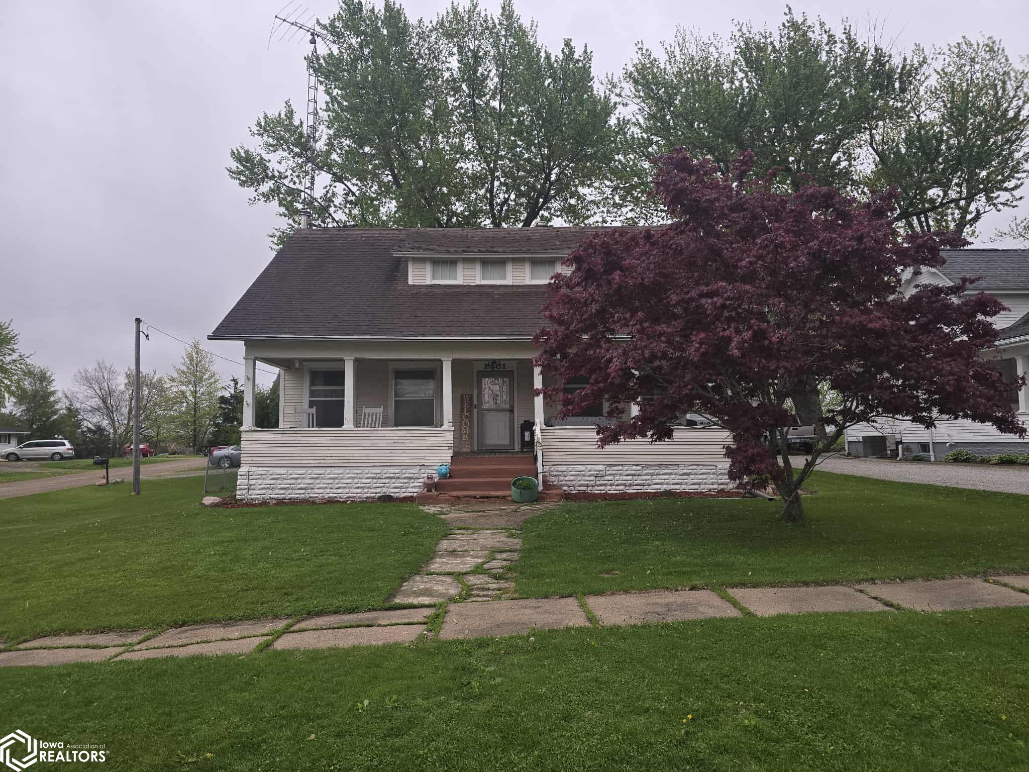1401 3rd Street, Batavia, Iowa image 2