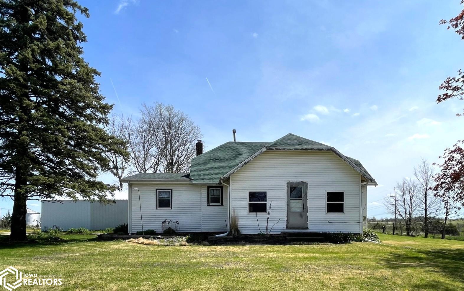480 E 92nd Street, Kellogg, Iowa image 1