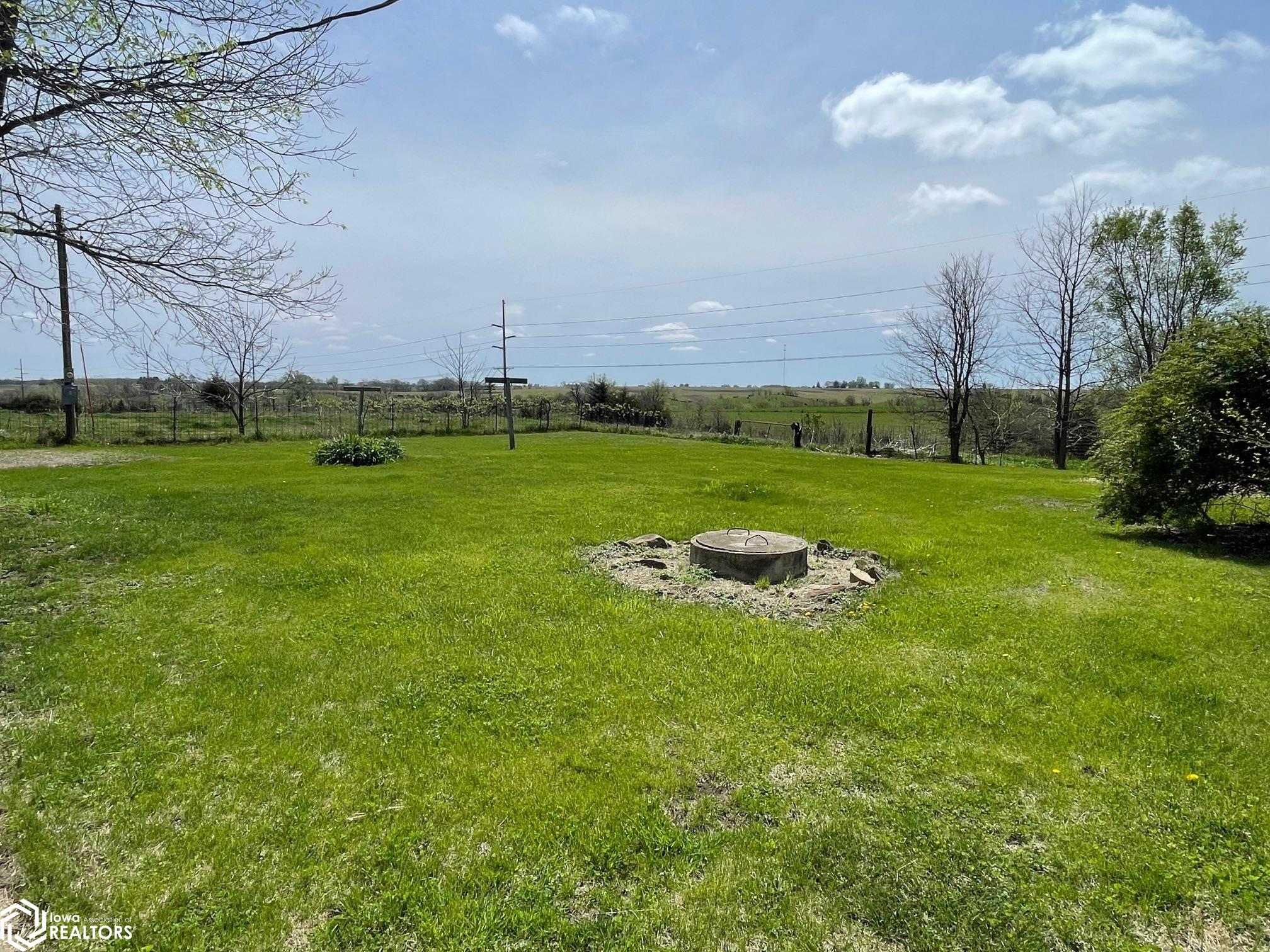 480 E 92nd Street, Kellogg, Iowa image 8
