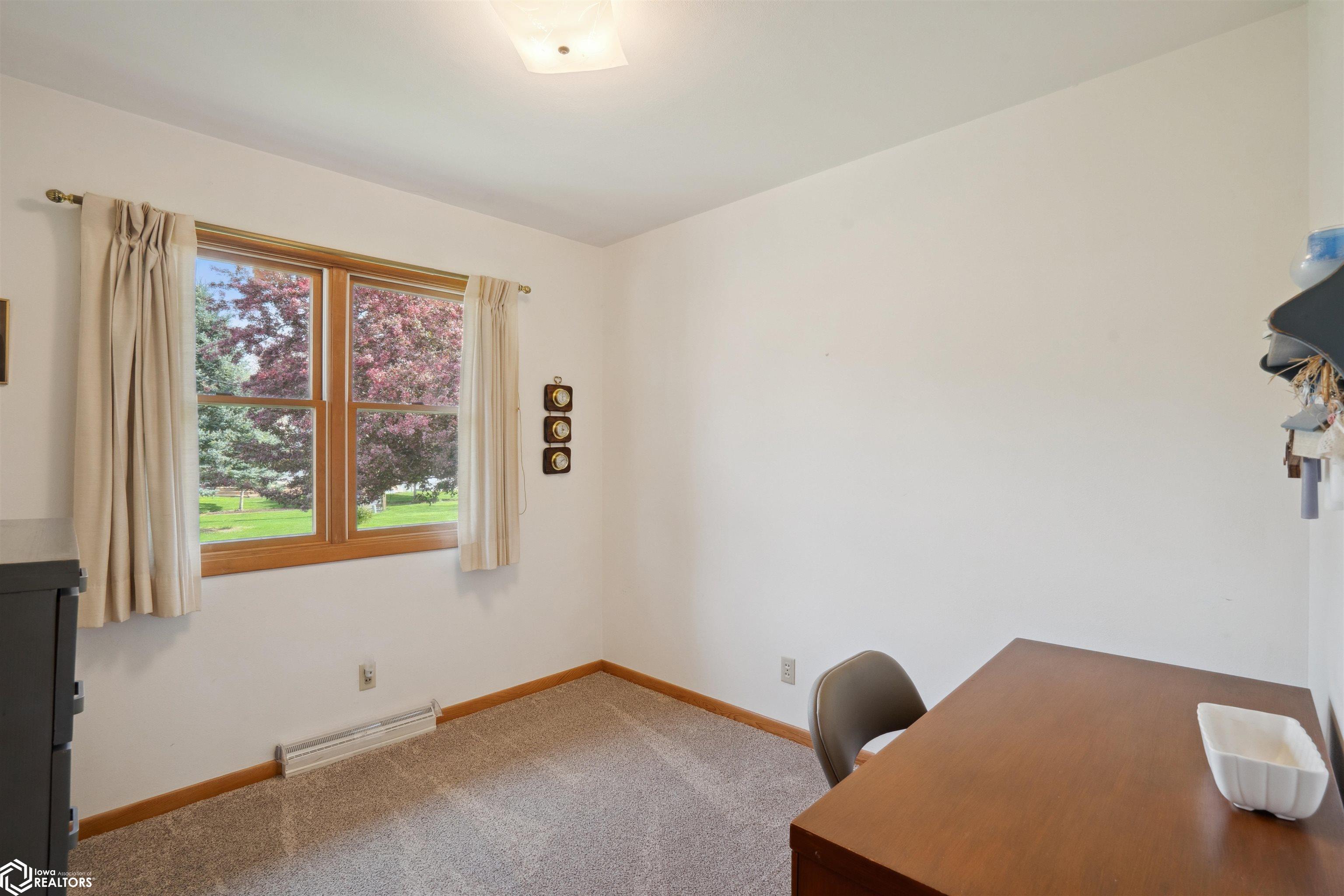 1711 10th Avenue Place, Grinnell, Iowa image 14