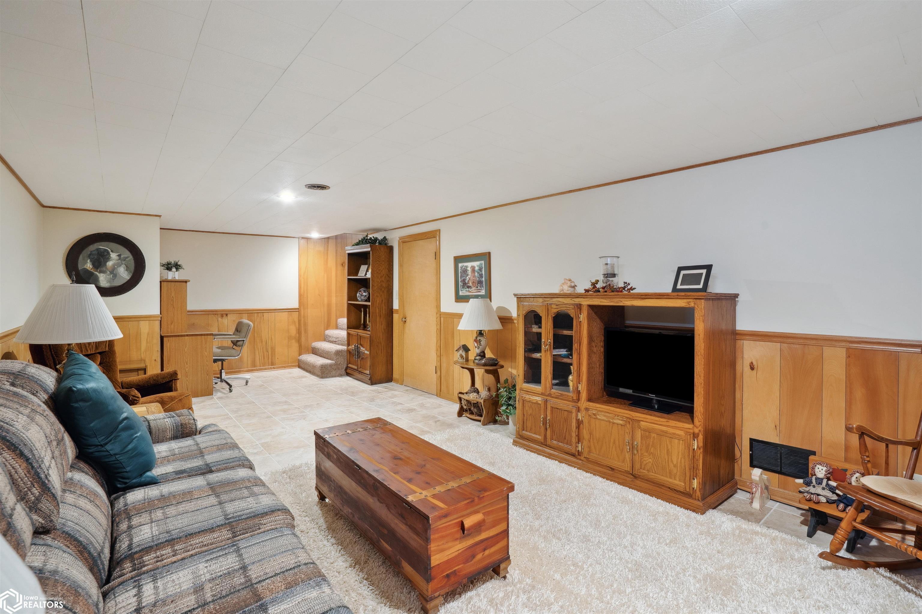 1711 10th Avenue Place, Grinnell, Iowa image 15