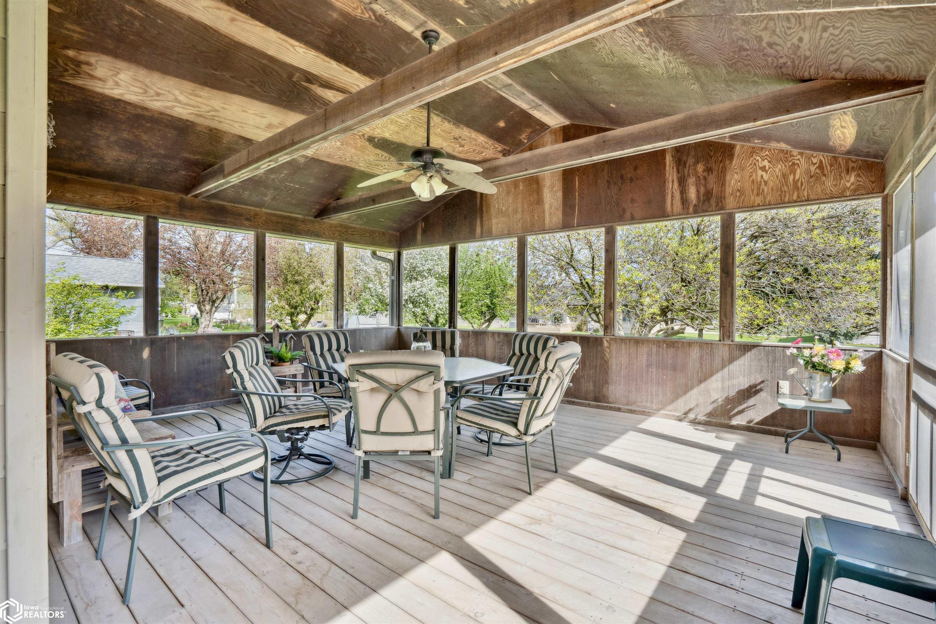 1711 10th Avenue Place, Grinnell, Iowa image 4