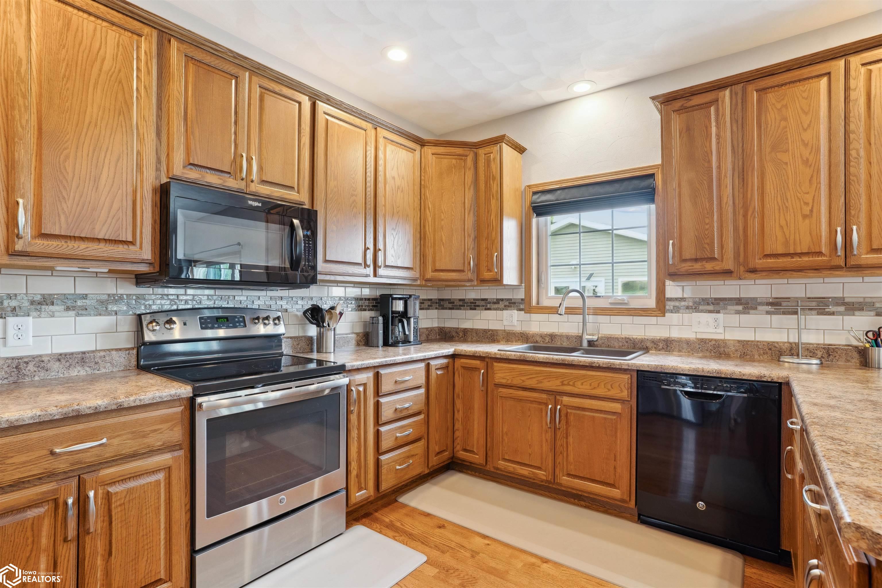 707 E Bell Dr., Mount Pleasant, Iowa image 12
