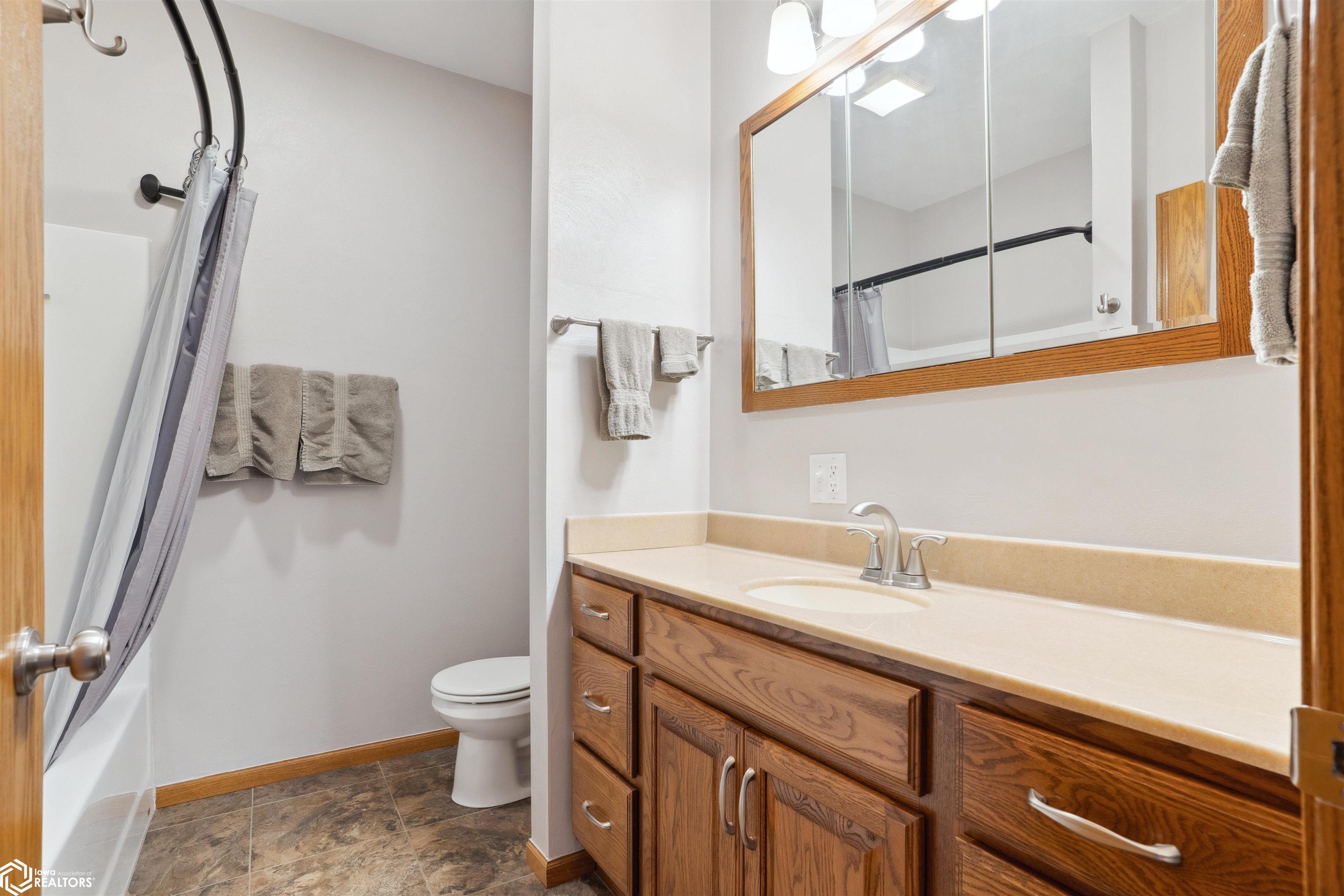 707 E Bell Dr., Mount Pleasant, Iowa image 18