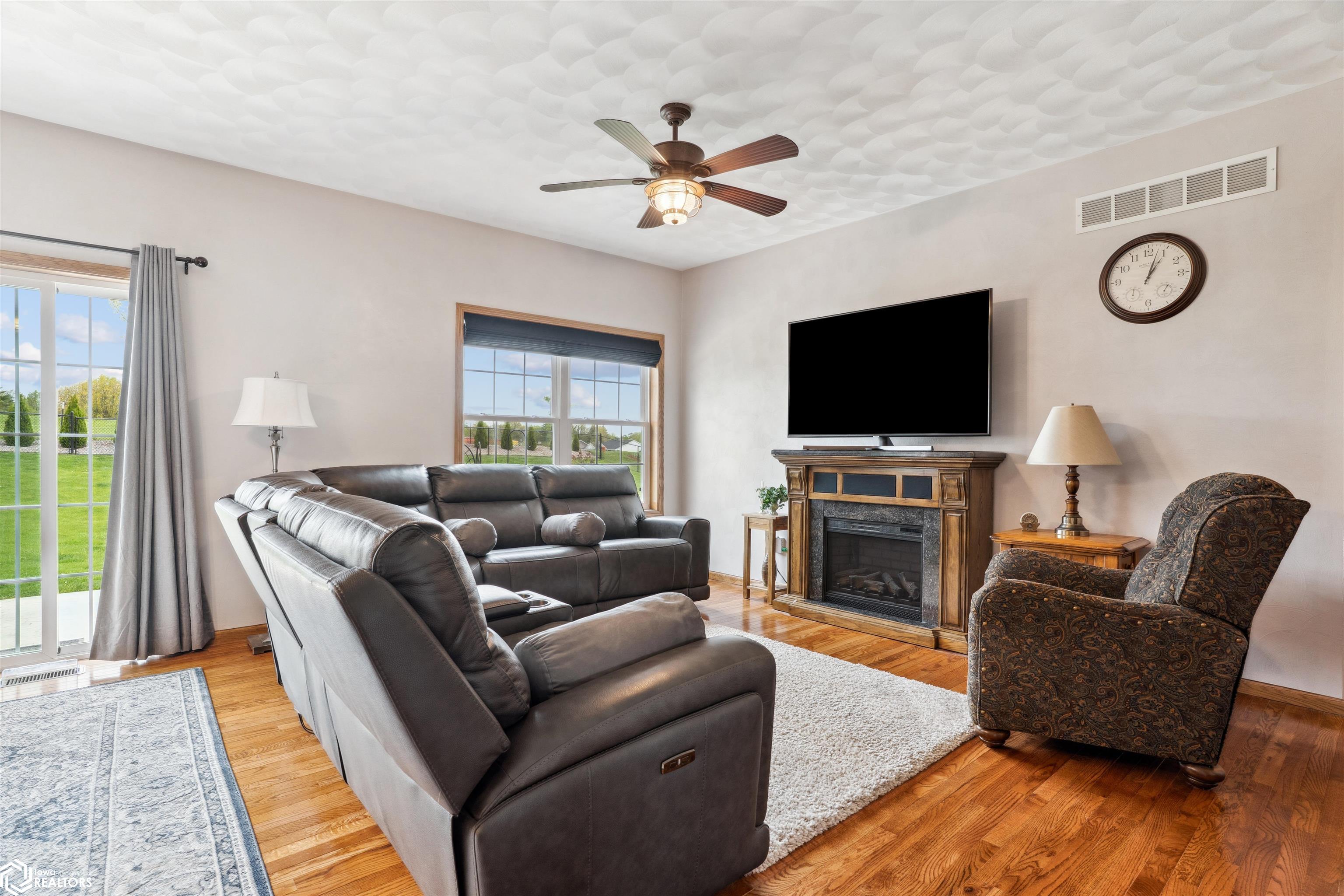707 E Bell Dr., Mount Pleasant, Iowa image 6