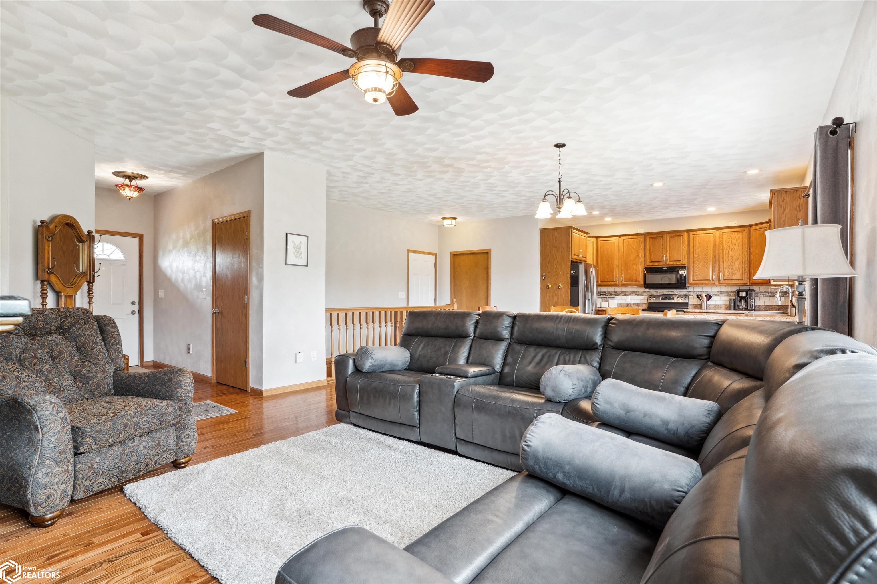 707 E Bell Dr., Mount Pleasant, Iowa image 7