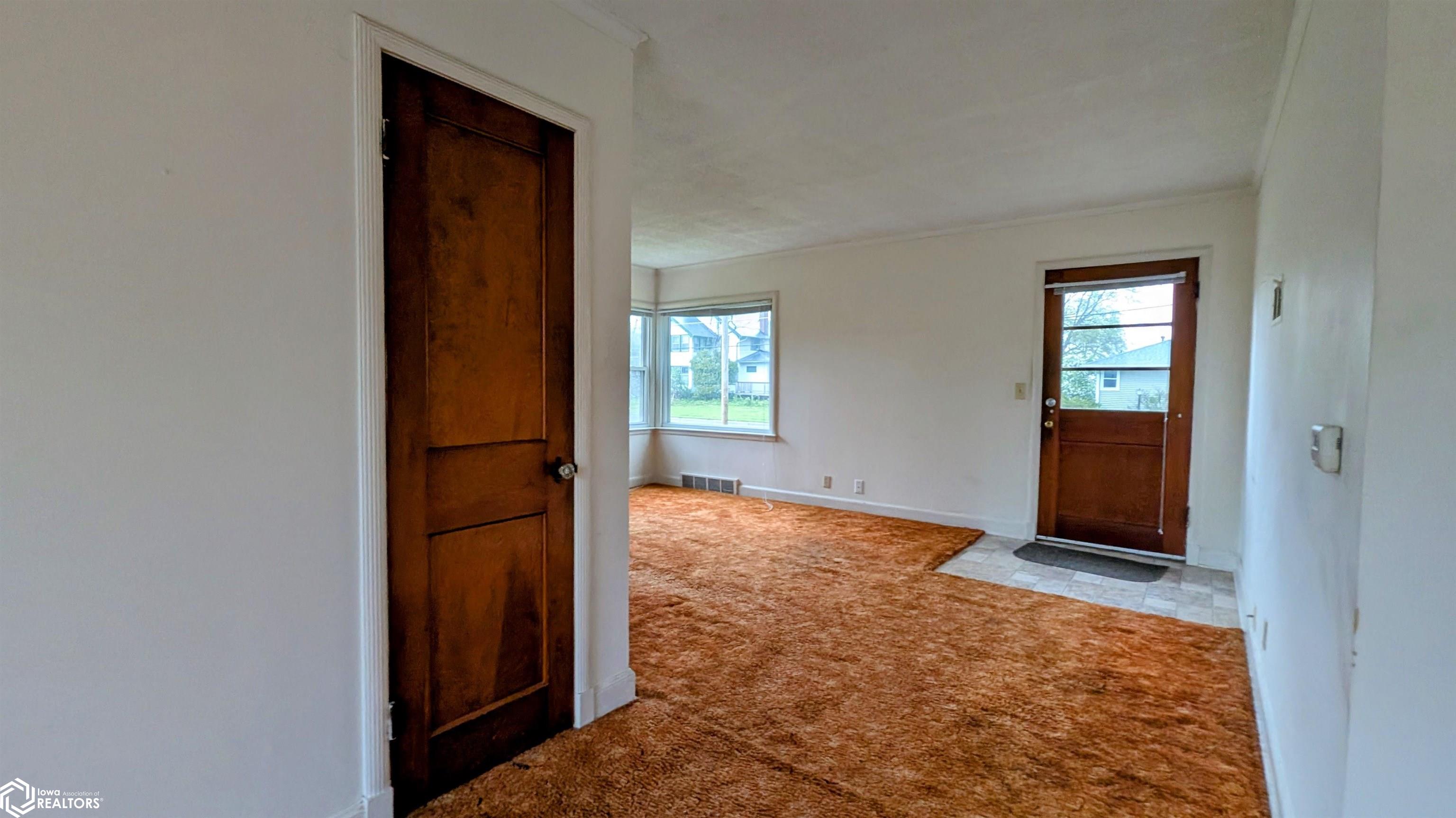1412 10th Avenue, Grinnell, Iowa image 6