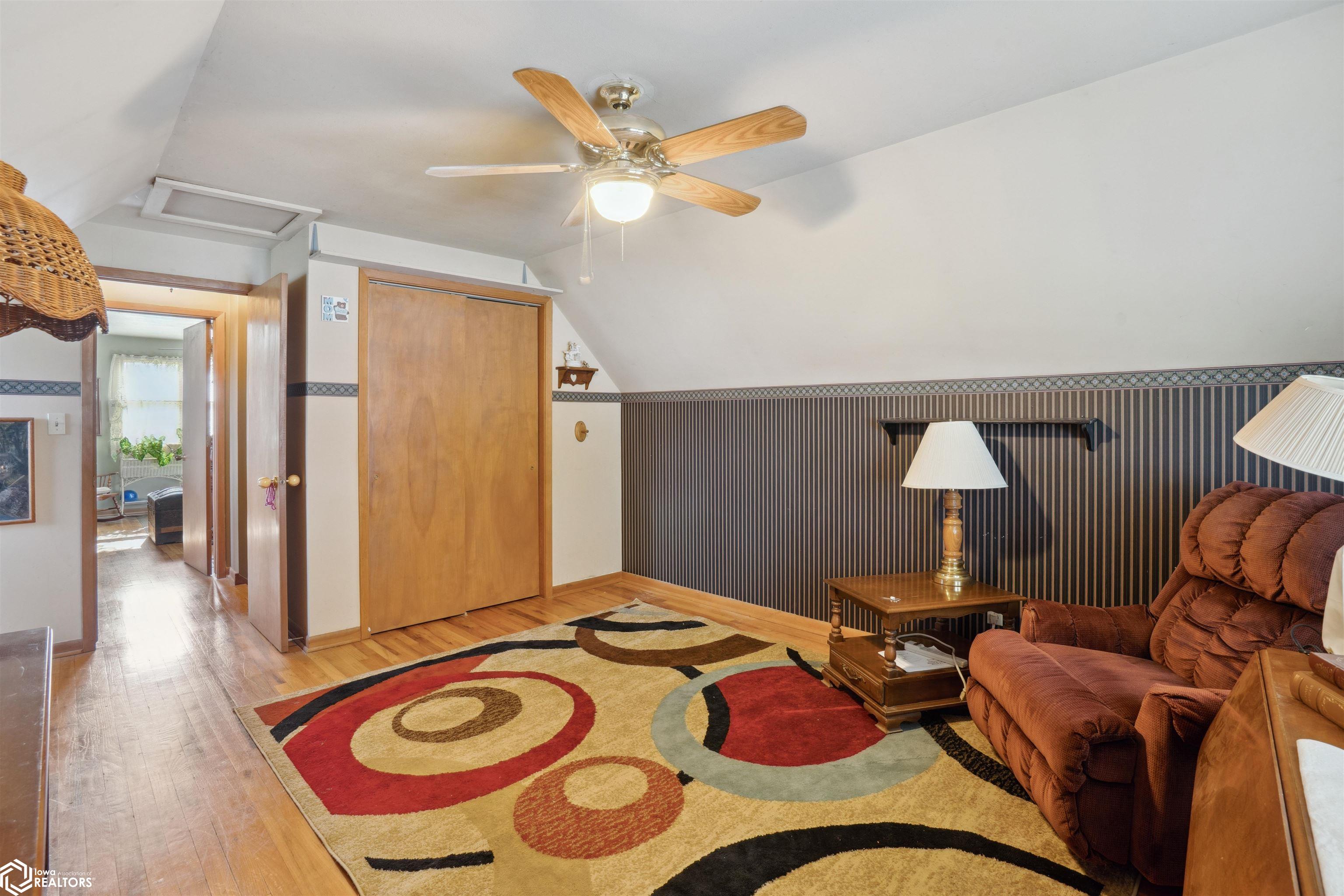1717 10th Avenue, Grinnell, Iowa image 19