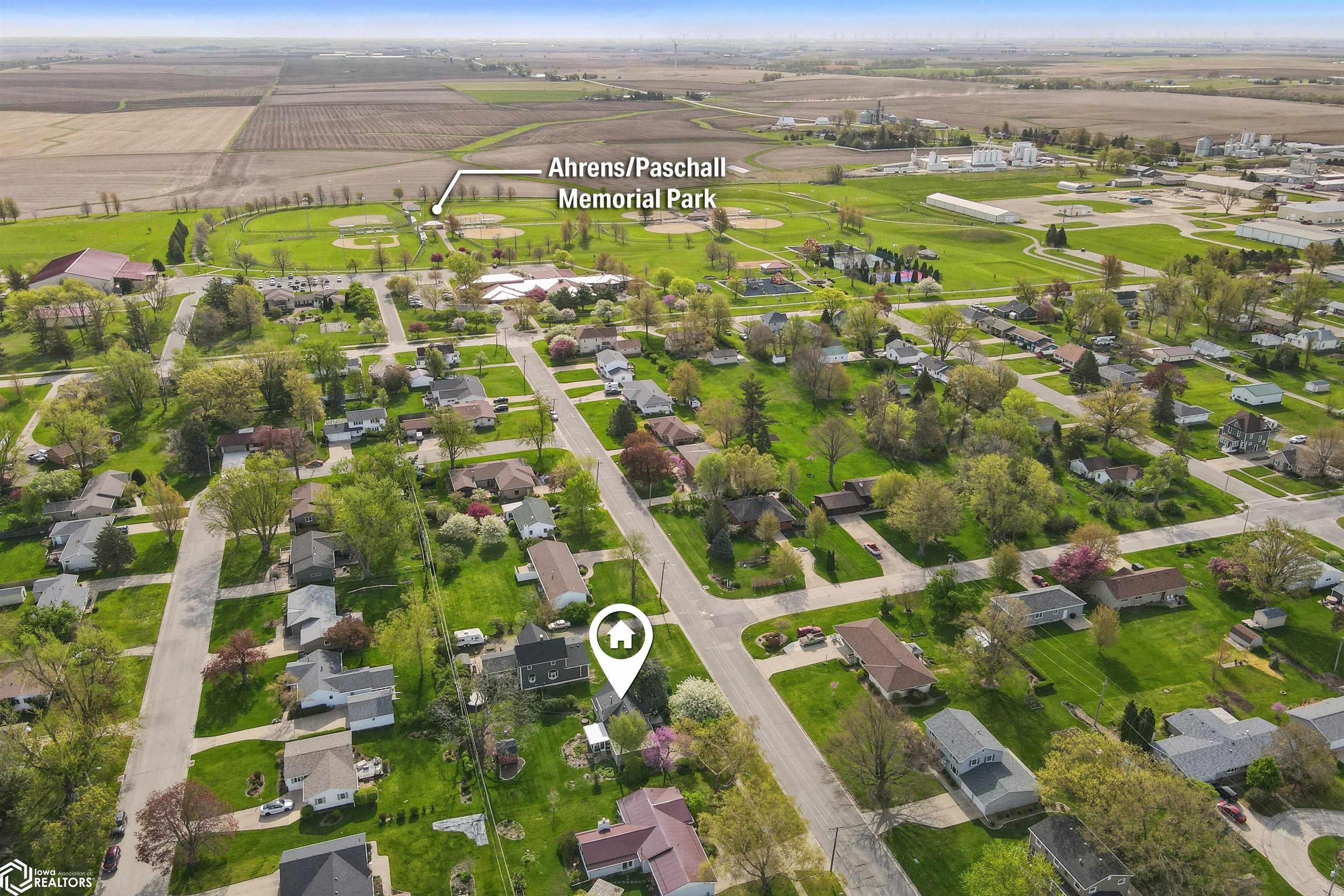 1717 10th Avenue, Grinnell, Iowa image 29