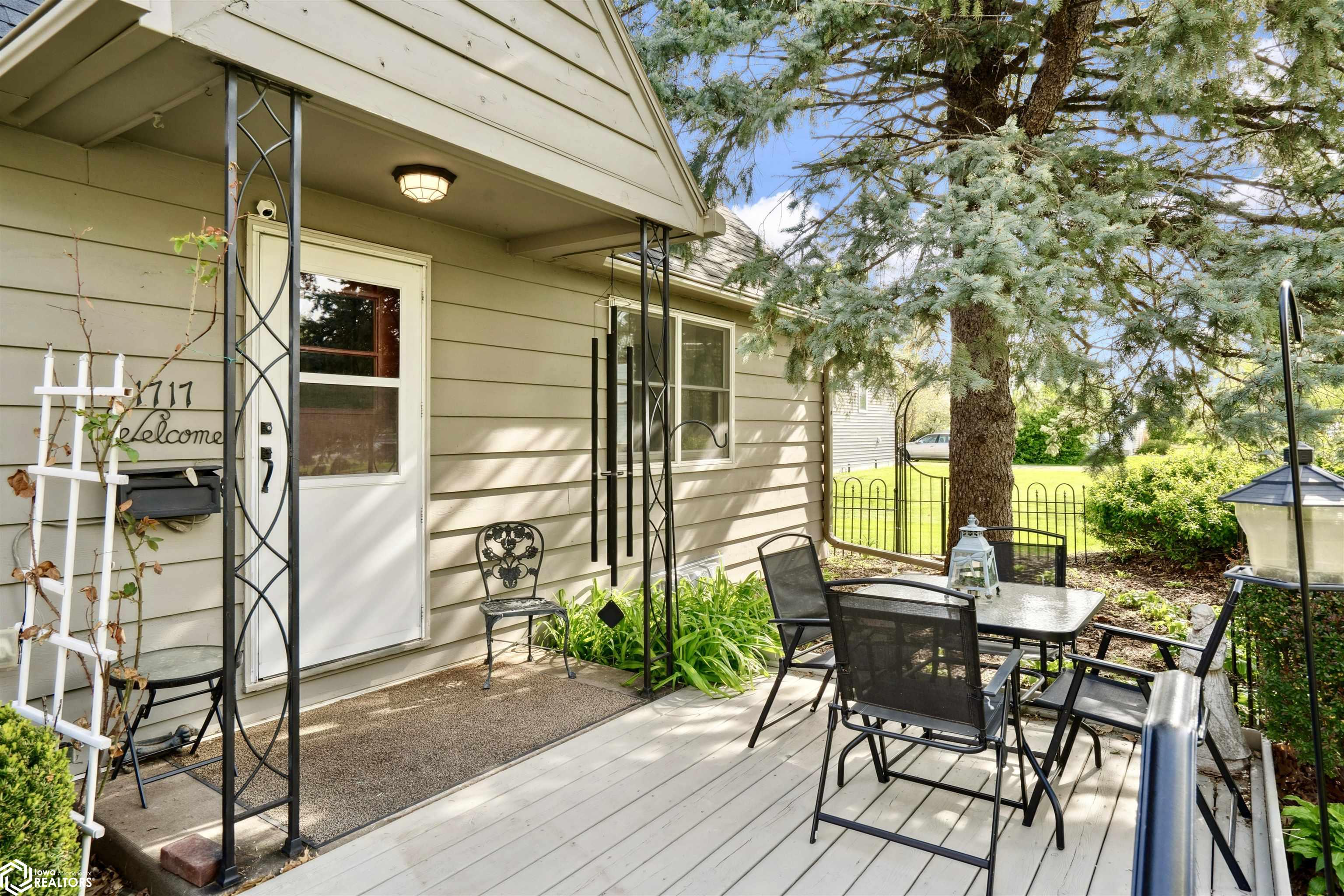 1717 10th Avenue, Grinnell, Iowa image 30