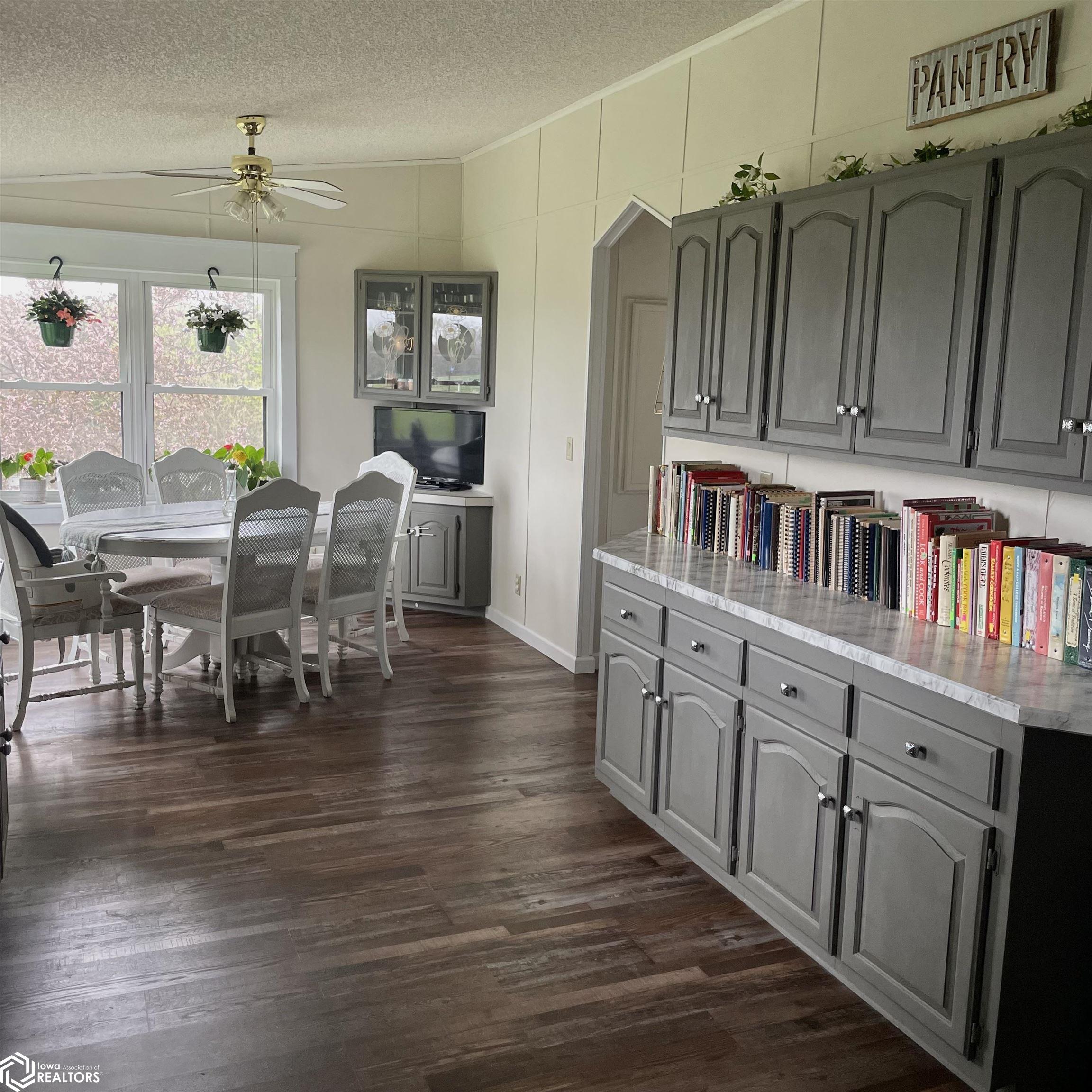 49179 270th Avenue, Chariton, Iowa image 9