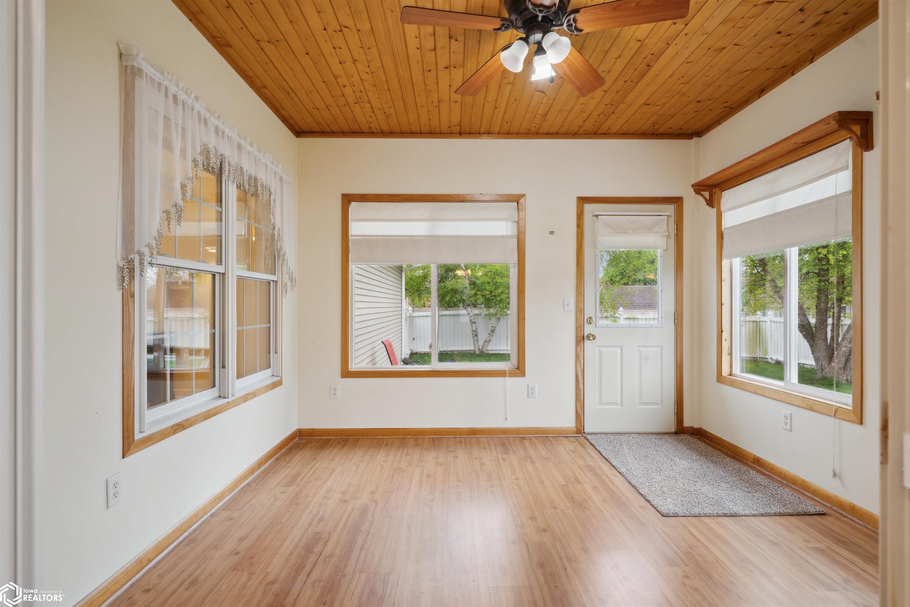 1527 Winchester Dr, Burlington, Iowa image 14