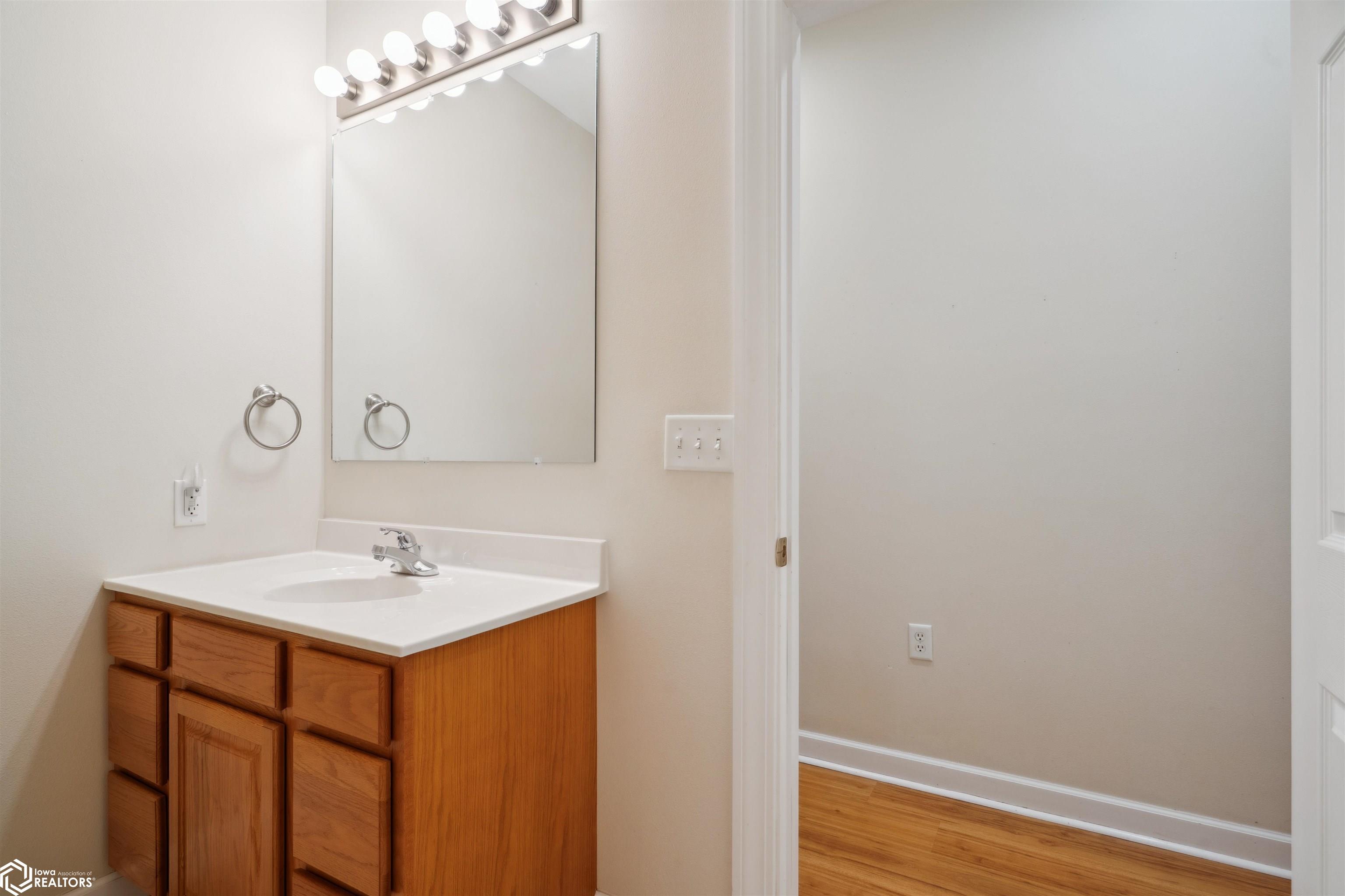 1527 Winchester Dr, Burlington, Iowa image 19