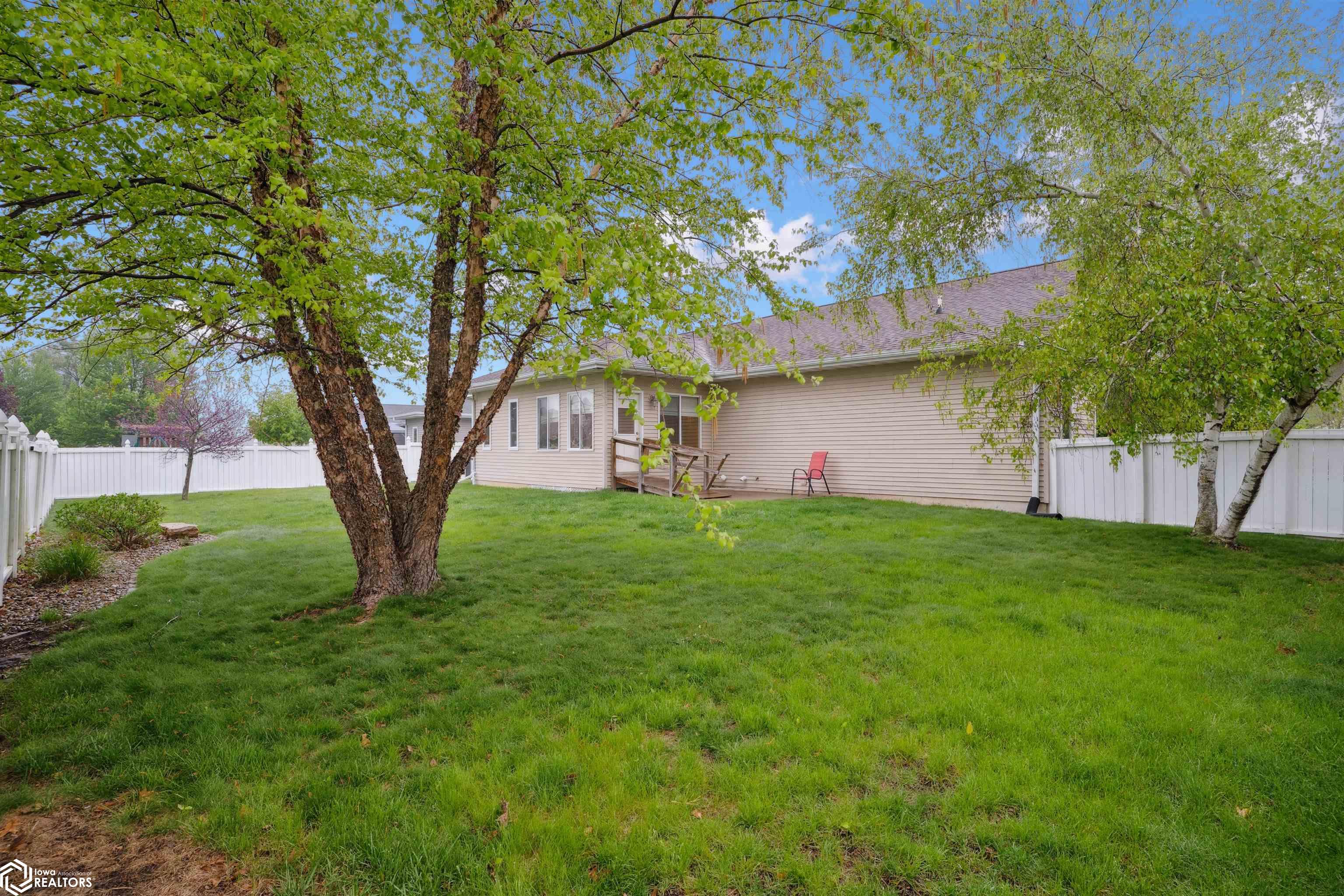 1527 Winchester Dr, Burlington, Iowa image 34