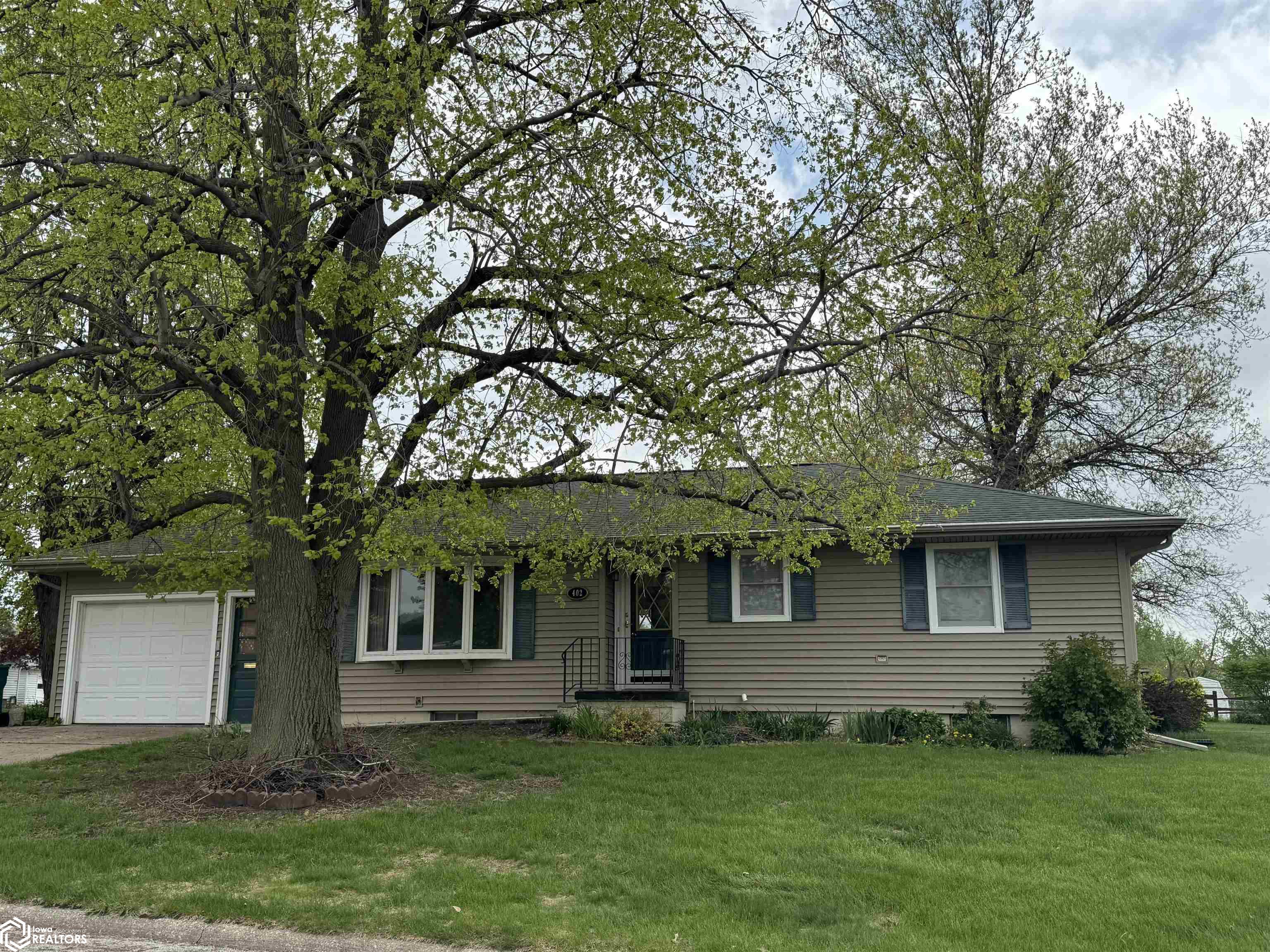 402 E Buckeye, Creston, Iowa image 1