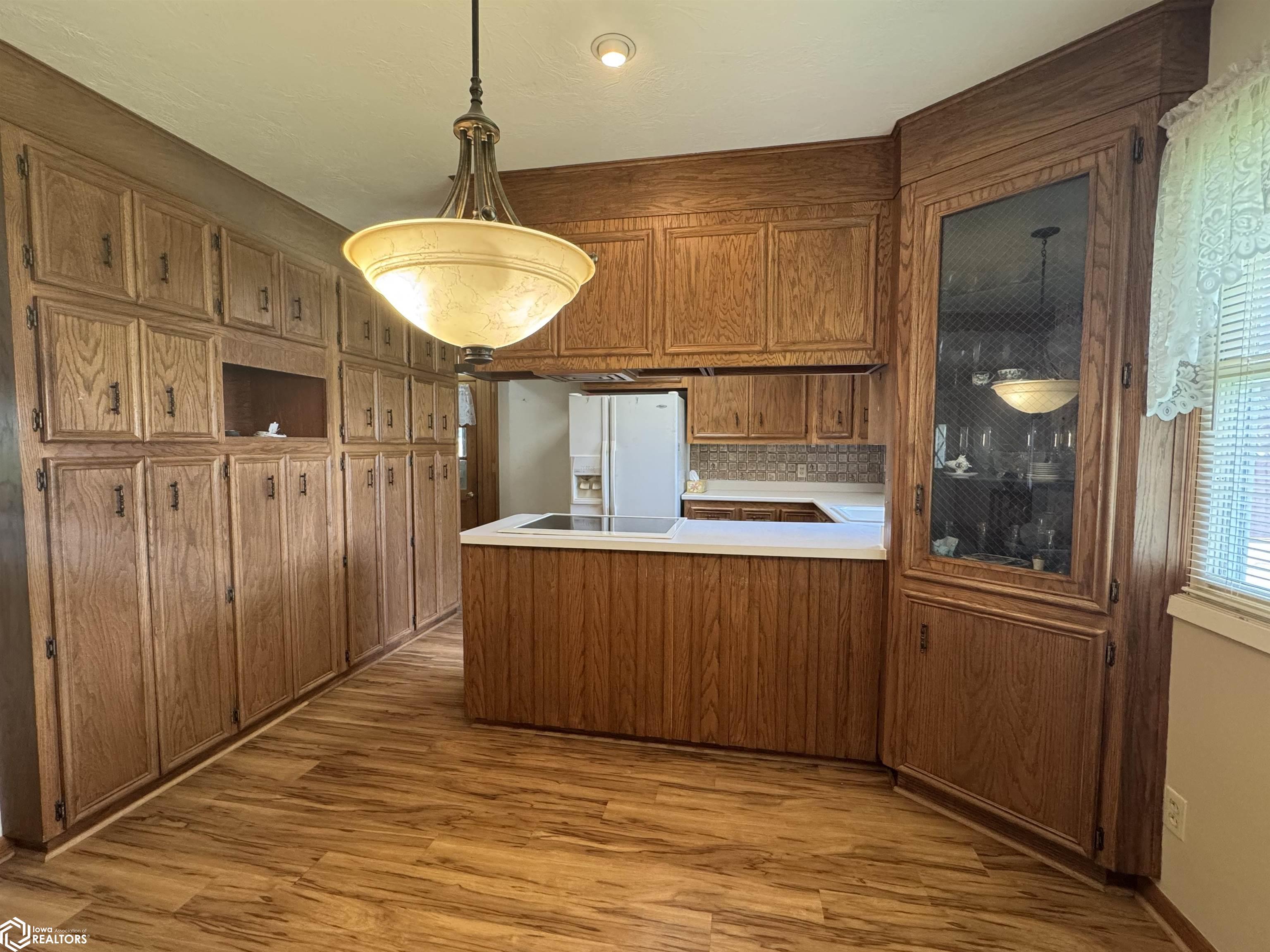 402 E Buckeye, Creston, Iowa image 11