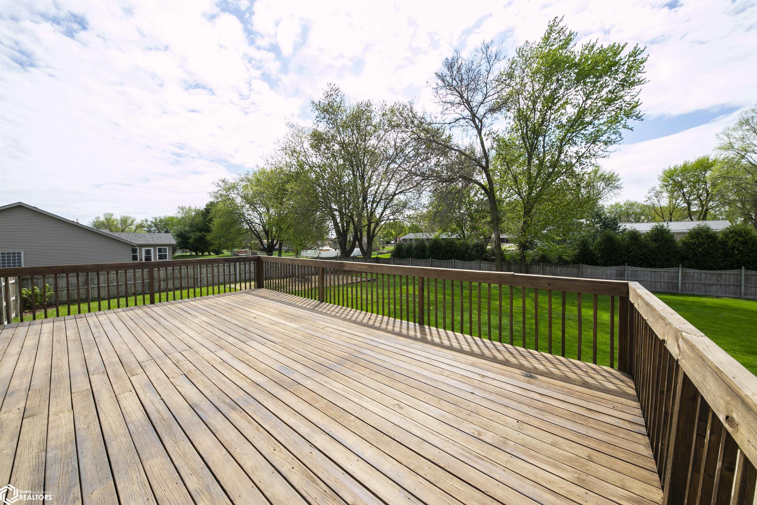 3212 Hunter, Eldridge, Iowa image 28