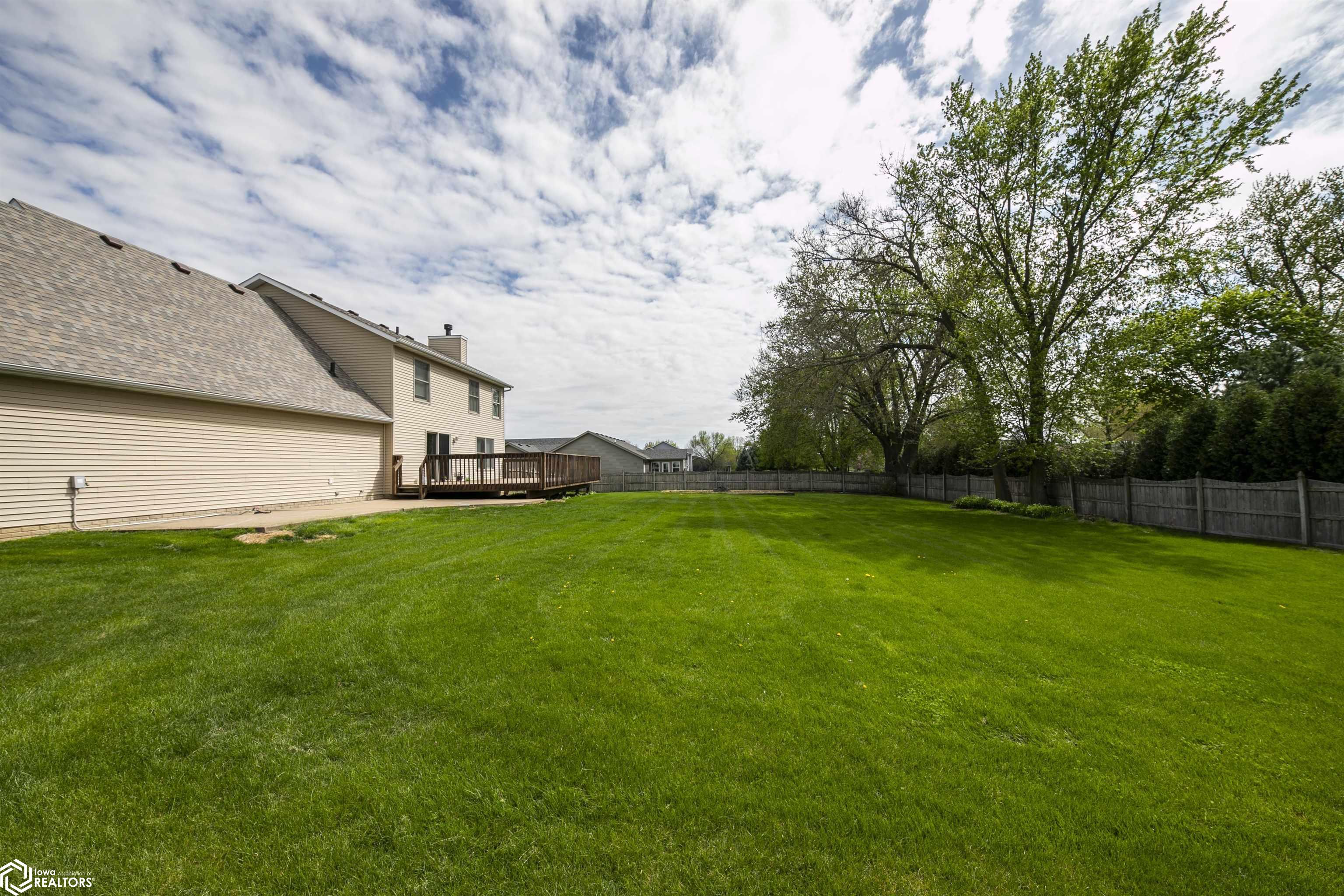 3212 Hunter, Eldridge, Iowa image 29