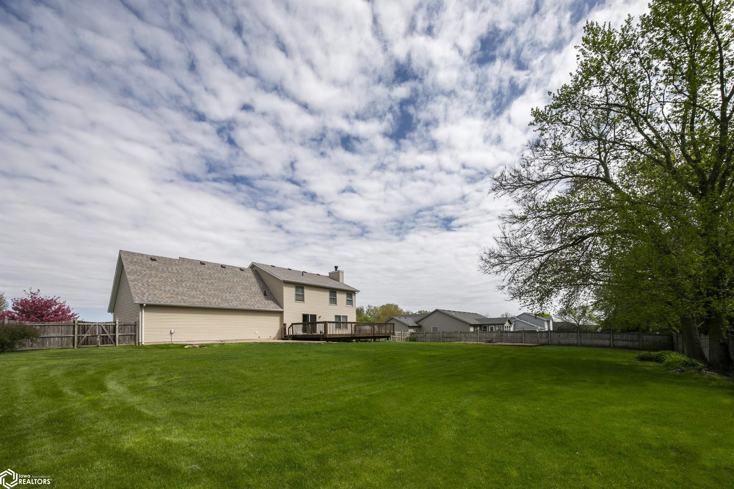 3212 Hunter, Eldridge, Iowa image 30