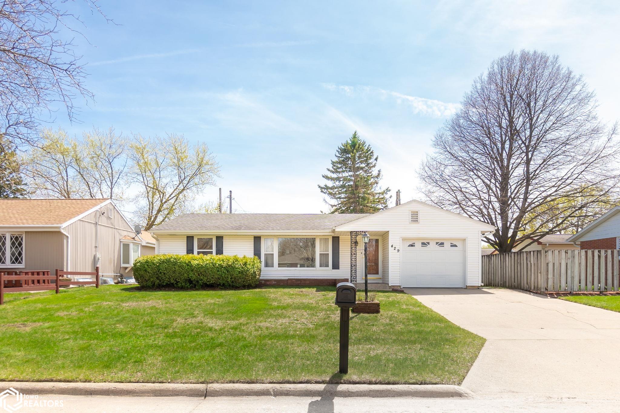429 22nd St., Mason City, Iowa image 2