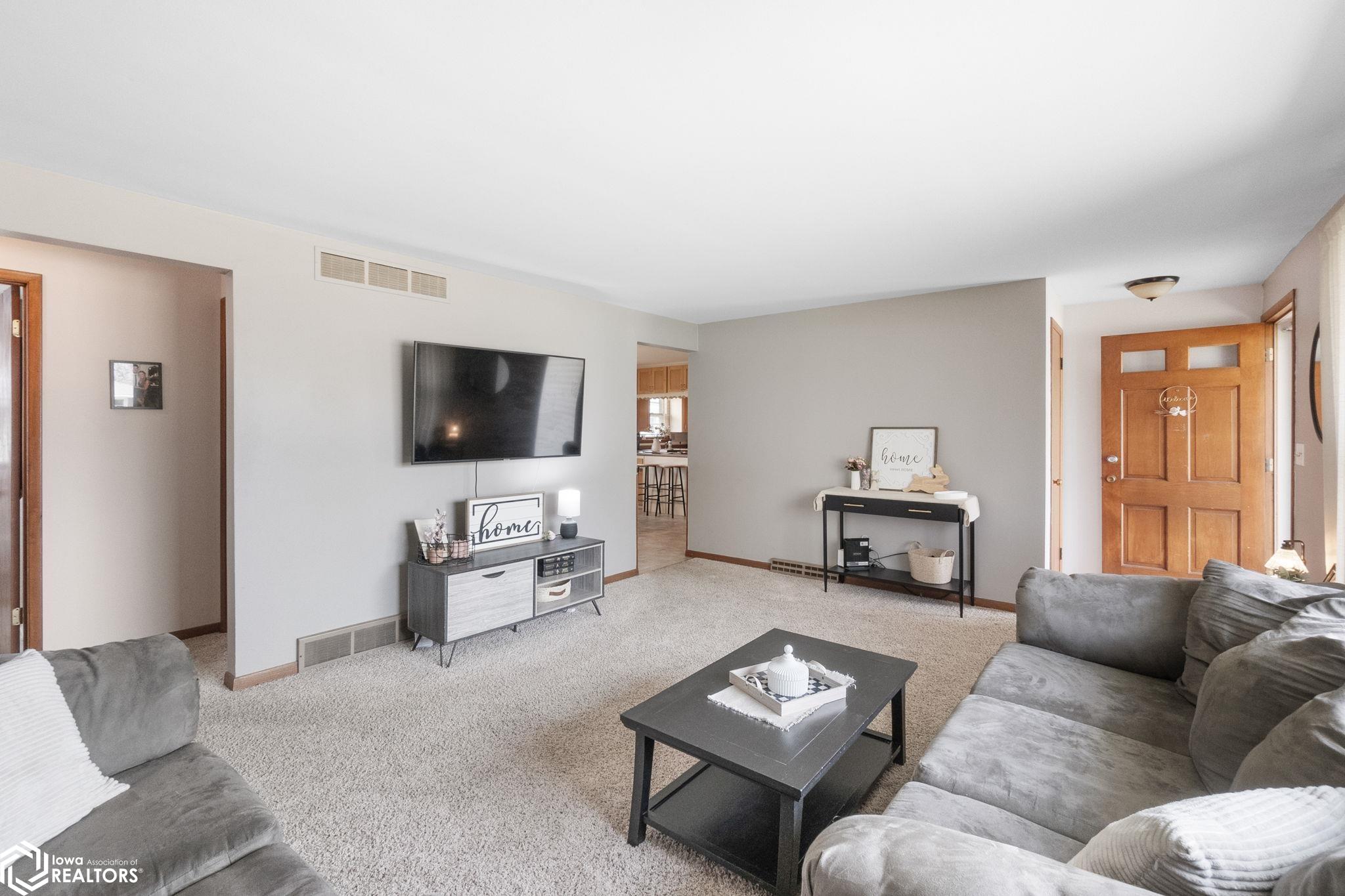 429 22nd St., Mason City, Iowa image 9