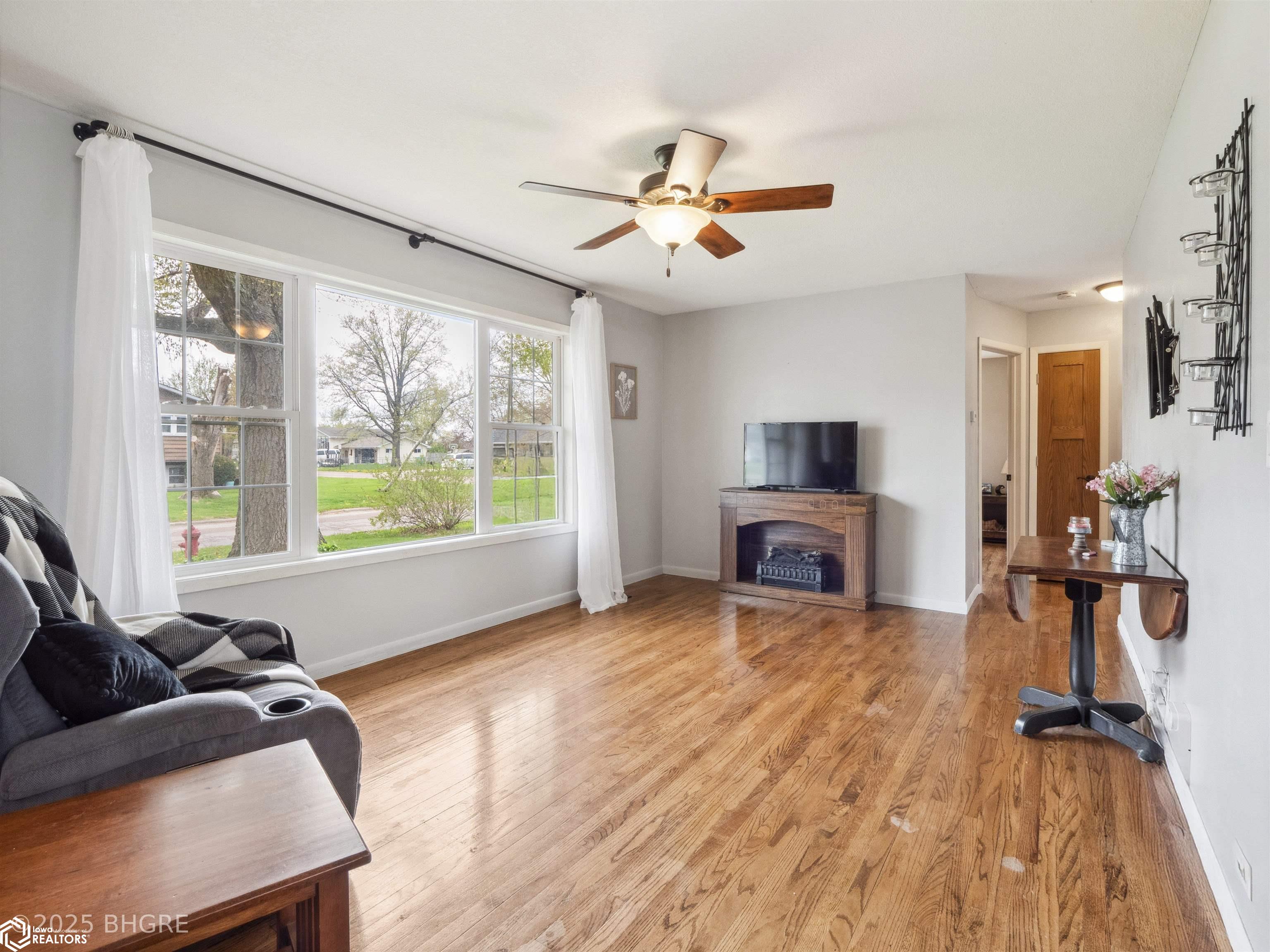 707 Arlington Drive, Marshalltown, Iowa image 5