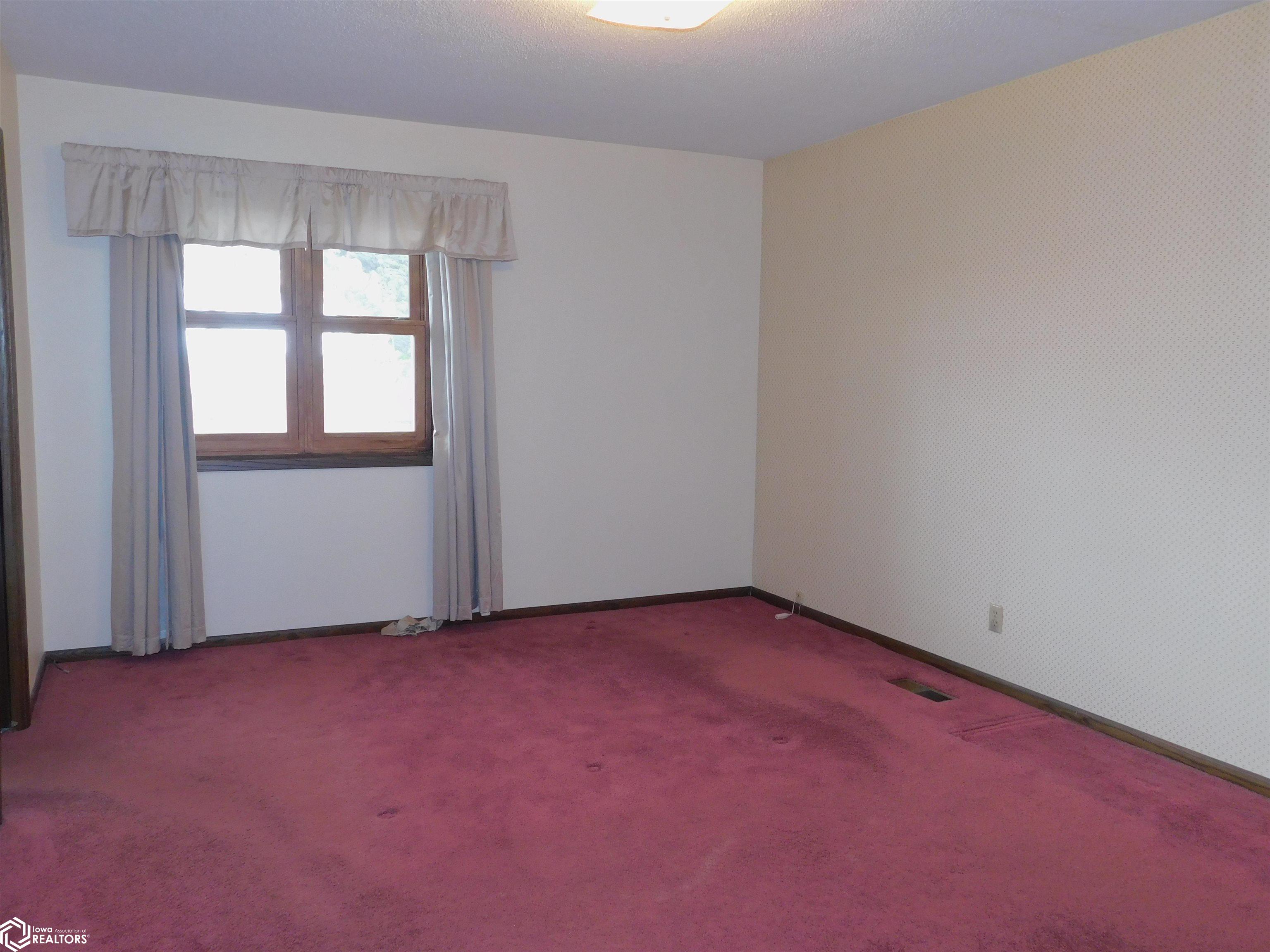 1016 Ridge Road, Denison, Iowa image 11