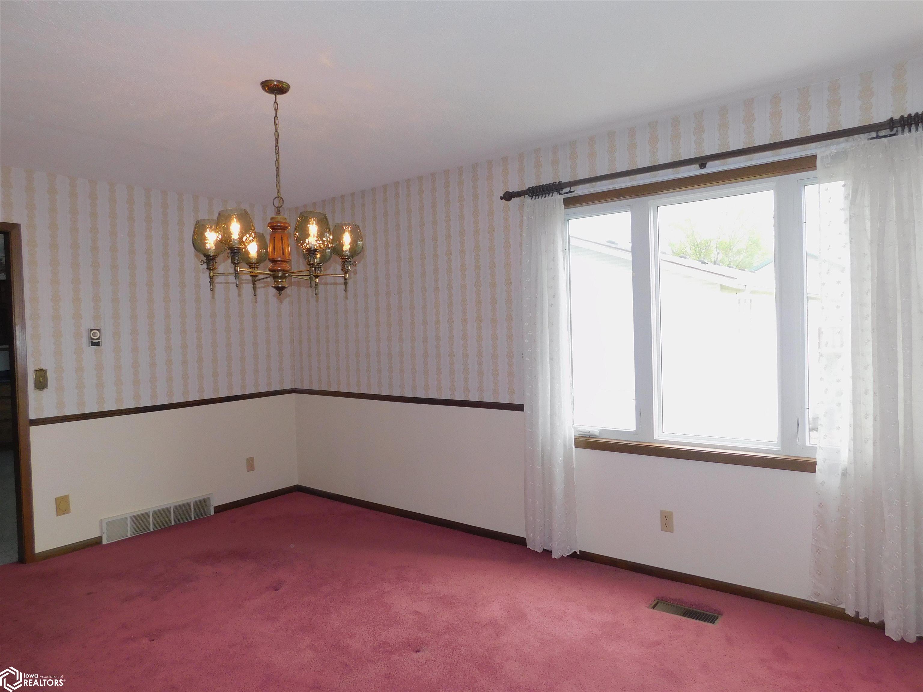 1016 Ridge Road, Denison, Iowa image 4