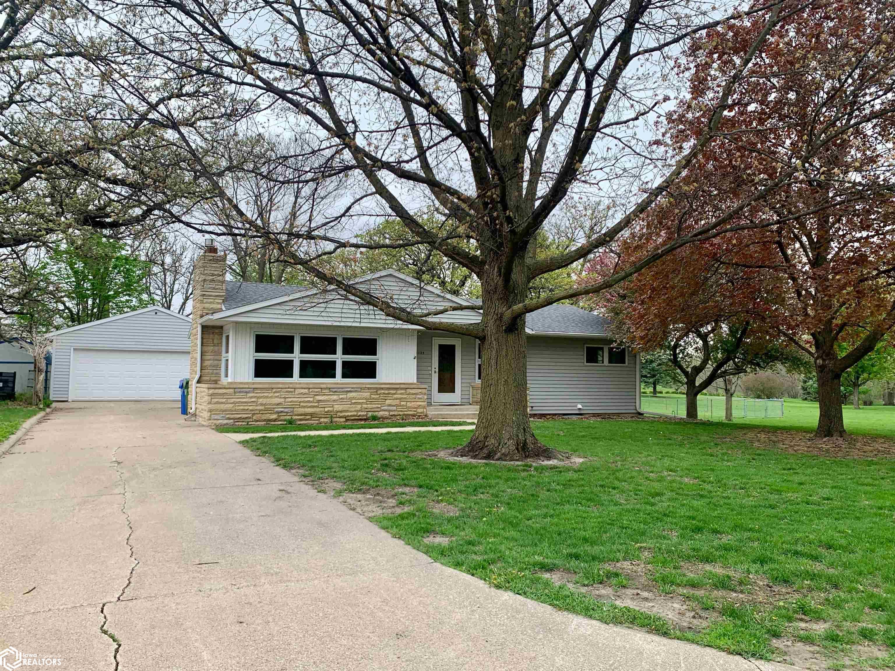 1125 Mcduffie Drive, Jefferson, Iowa image 1