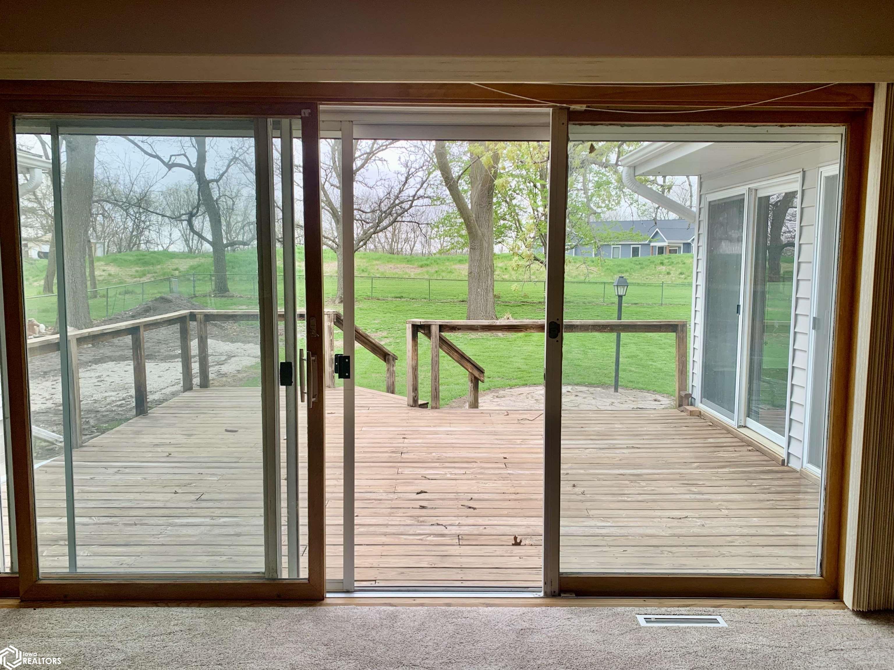 1125 Mcduffie Drive, Jefferson, Iowa image 4