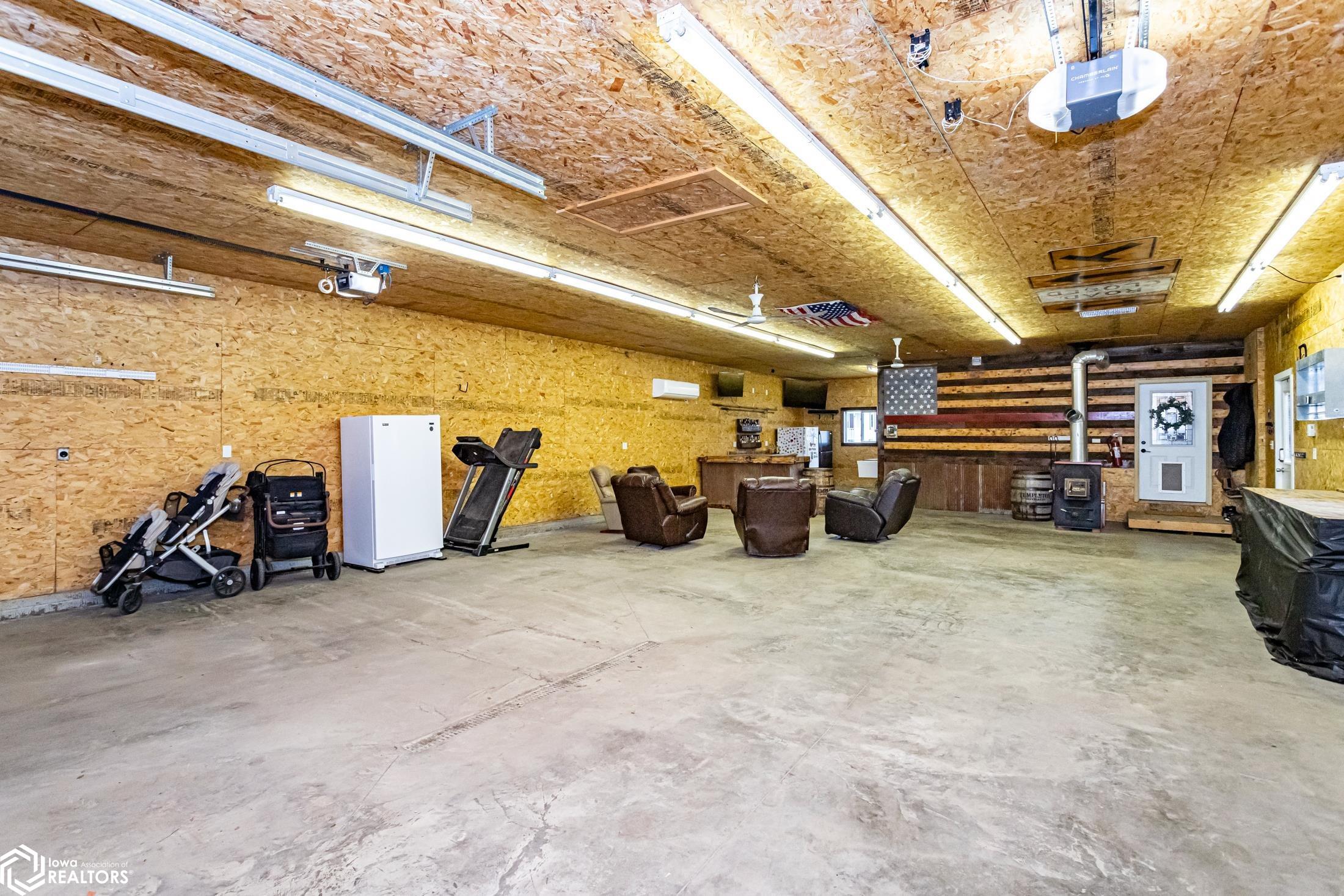 301 4th Street, State Center, Iowa image 30