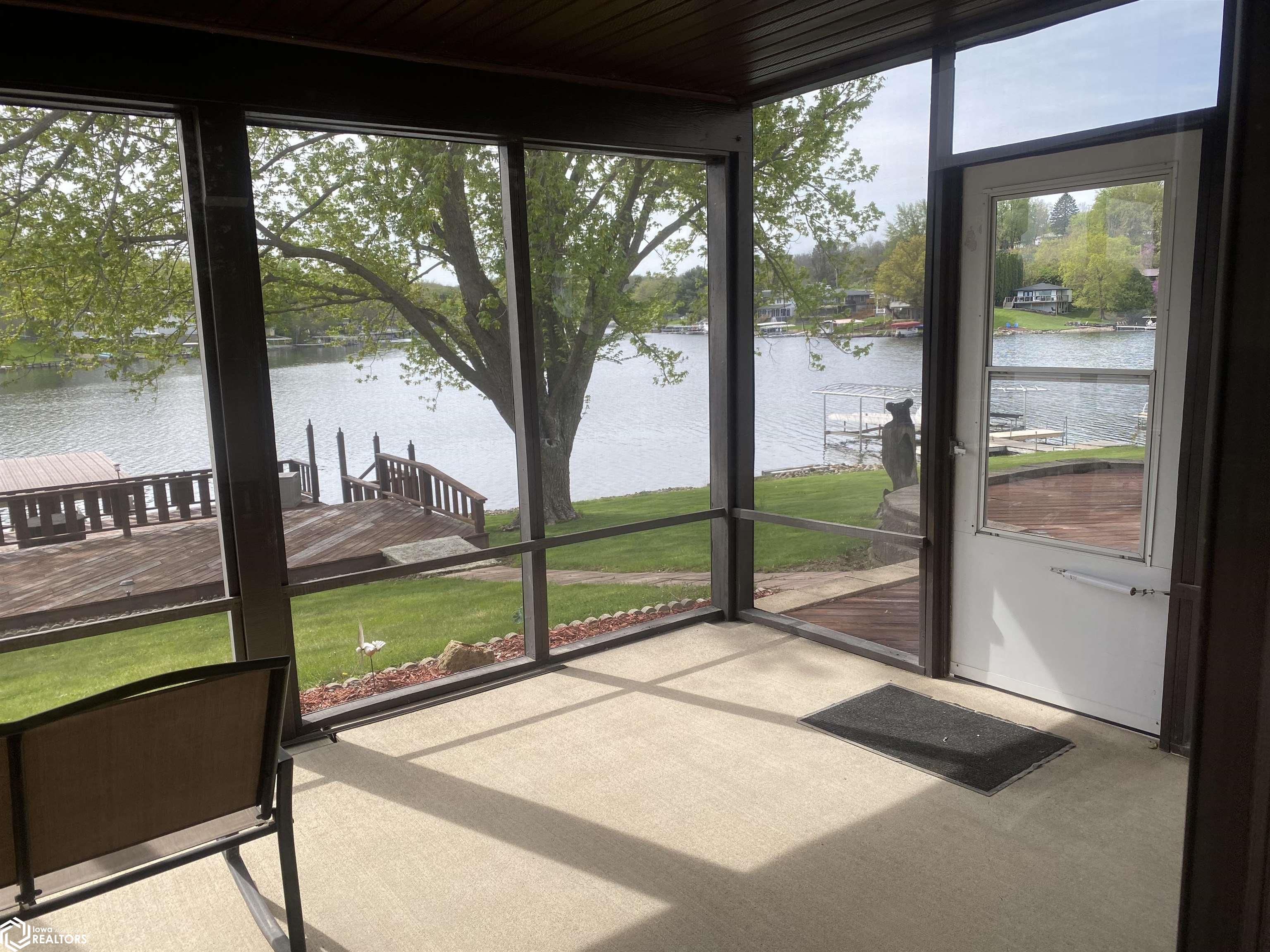 5030 N Lakeshore Drive, Brooklyn, Iowa image 15