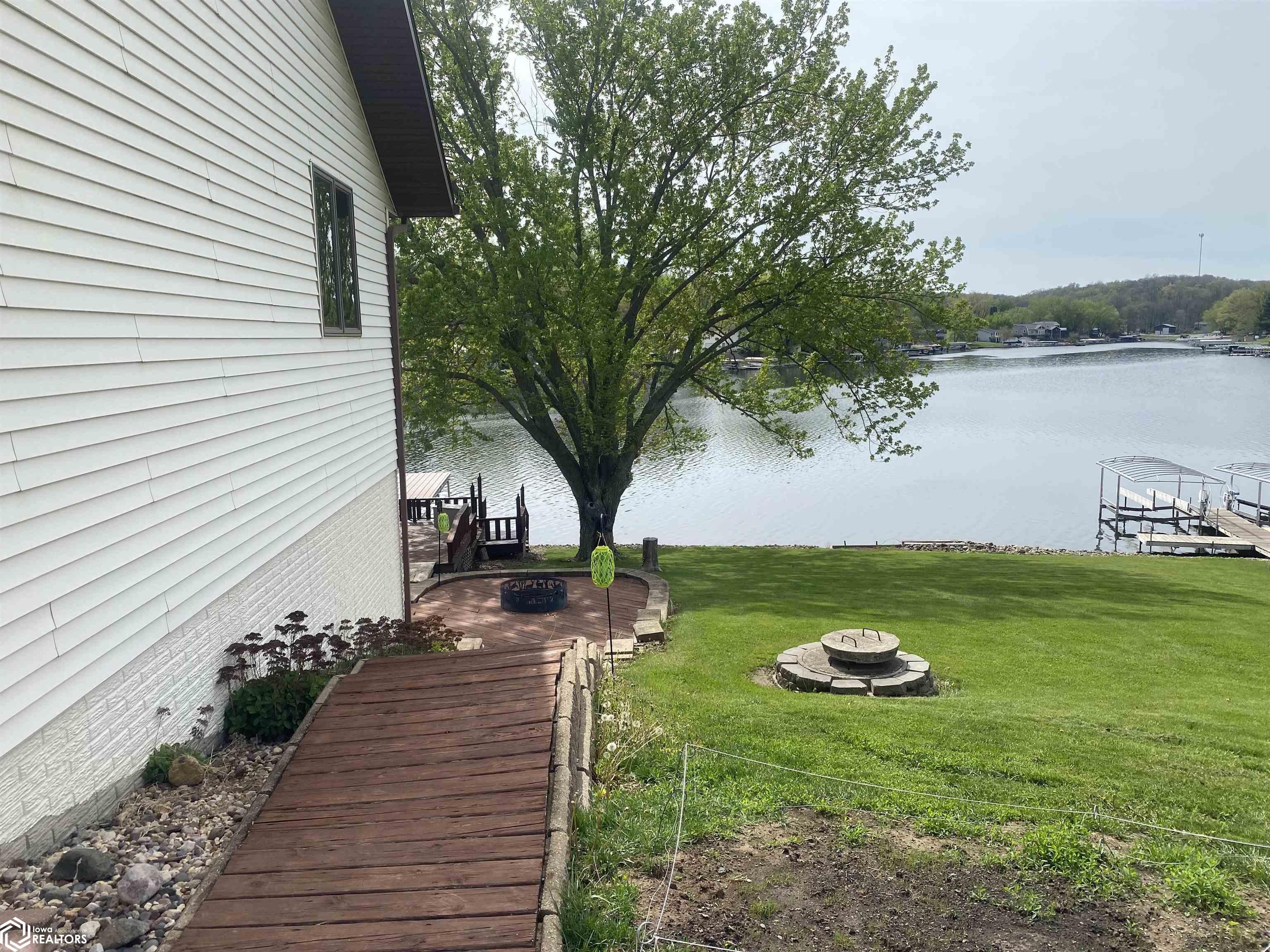 5030 N Lakeshore Drive, Brooklyn, Iowa image 10